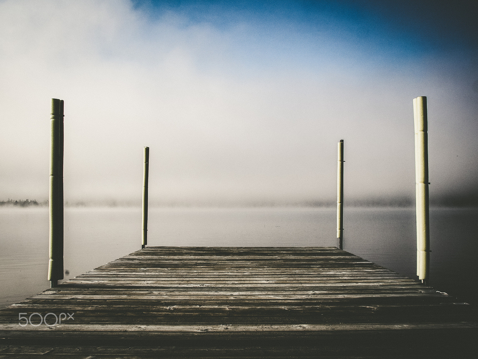 Olympus PEN E-PL5 + Sigma 19mm F2.8 DN Art sample photo. Smoke on the water photography