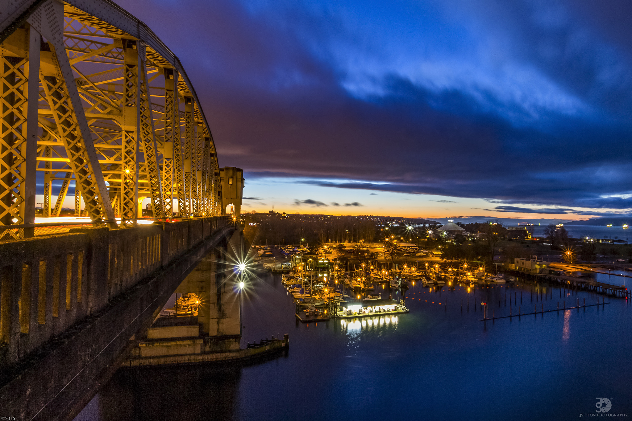 Sigma 10-20mm F3.5 EX DC HSM sample photo. Evening twilight cityscape photography
