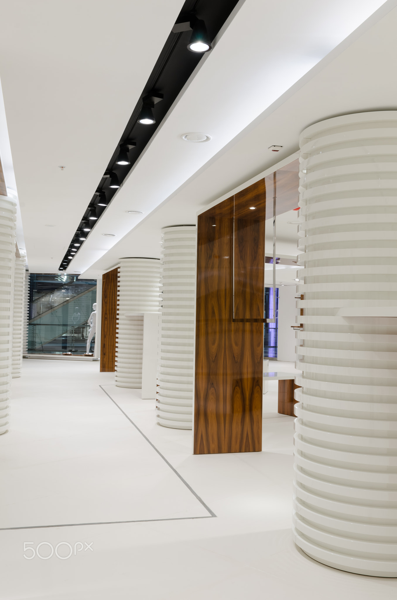 New store in large mall