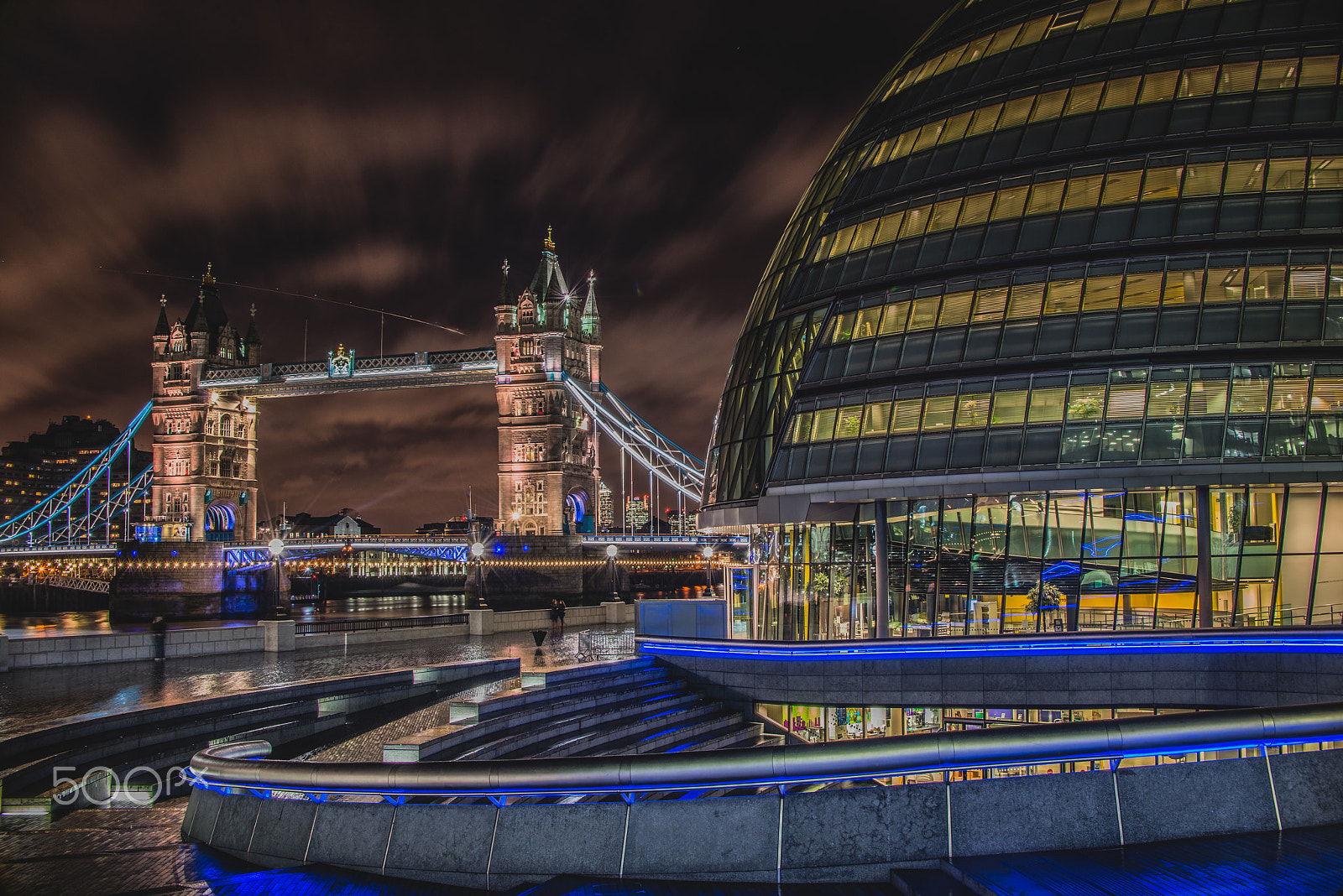 Nikon D800 + Nikon AF-S DX Nikkor 35mm F1.8G sample photo. Tower bridge photography