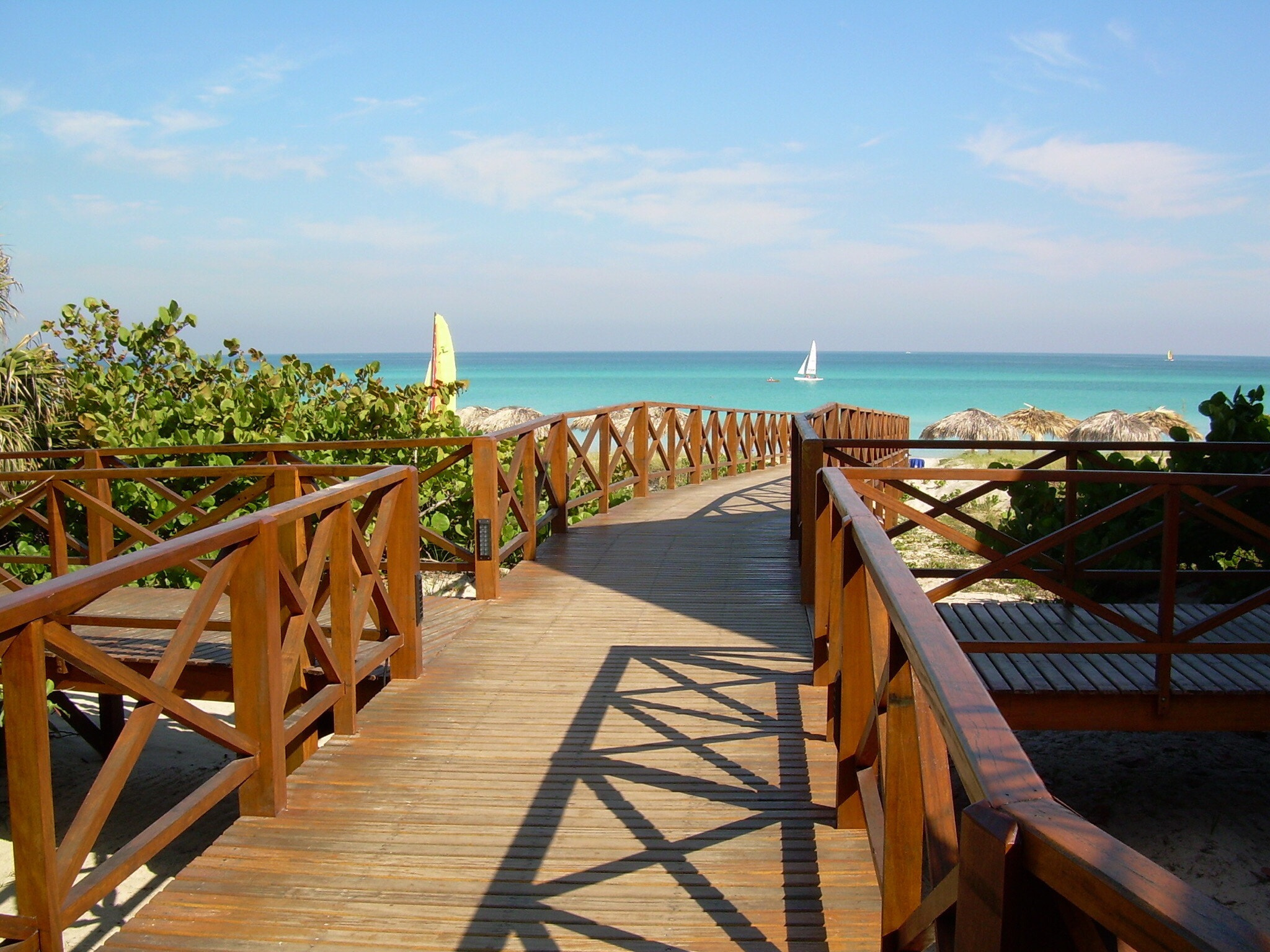 Nikon COOLPIX L4 sample photo. Spiaggia del varadero. photography