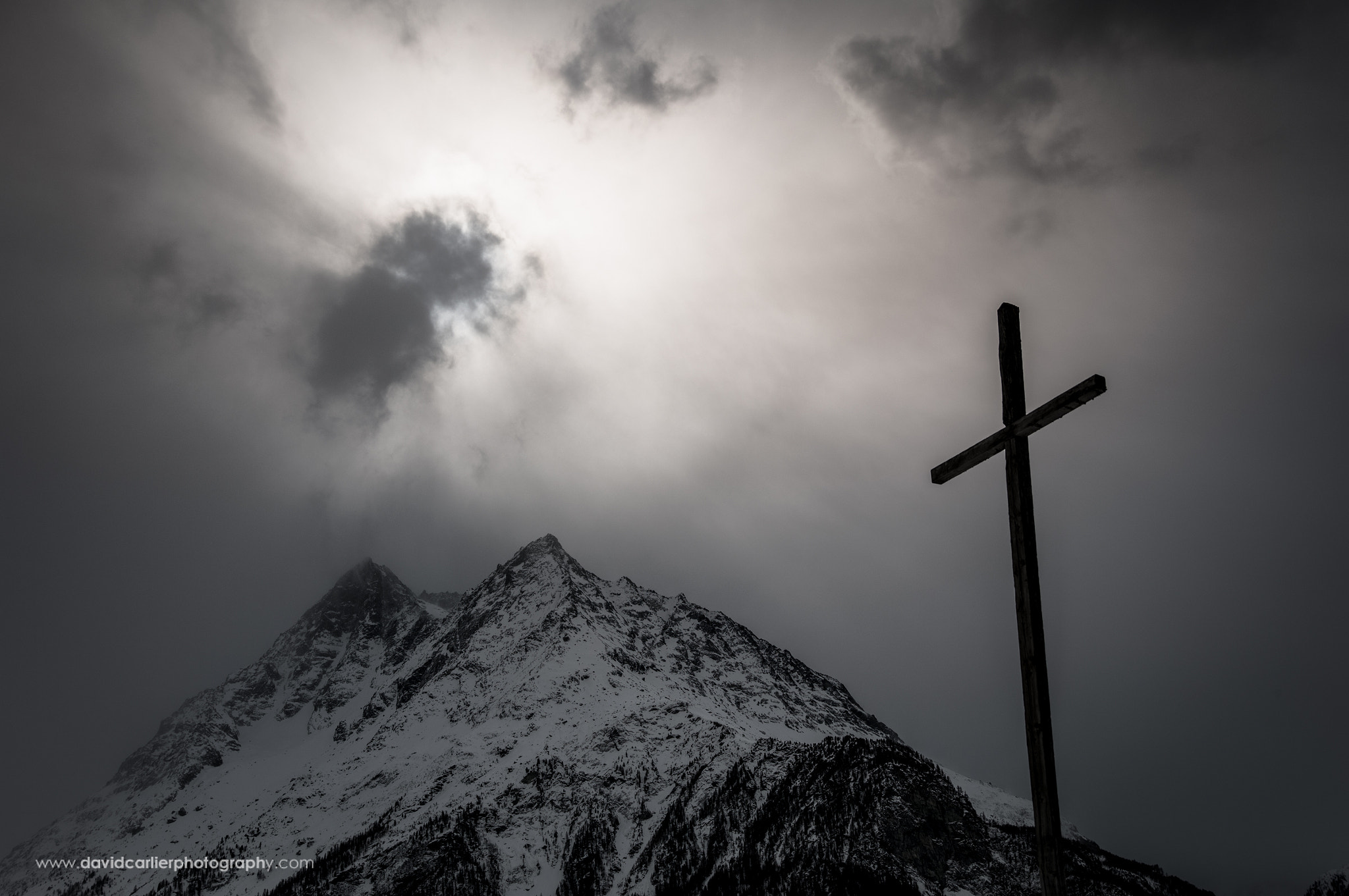 Leica S (TYP 006) + Vario-Elmar 30-90 sample photo. Valais in winter - davidcarlierphotography.com photography