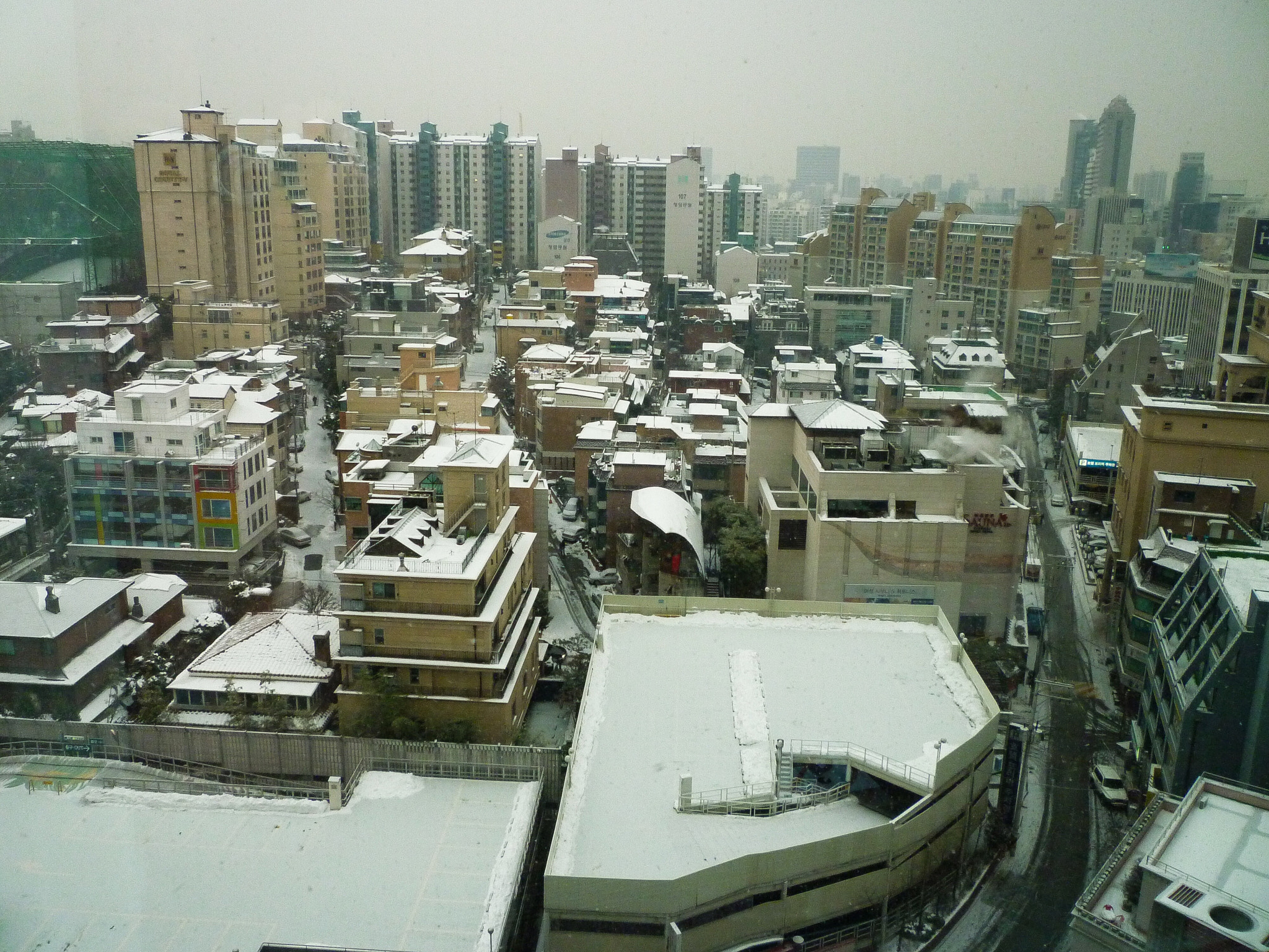 Panasonic DMC-FS15 sample photo. Seoul in the winter photography