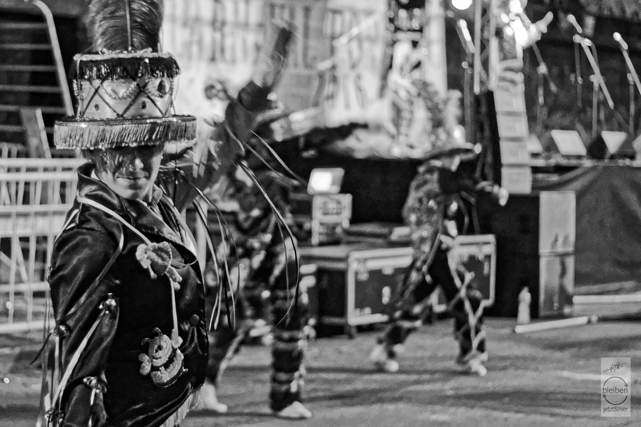 Canon EOS M3 + Canon EF 50mm f/1.8 sample photo. Carnaval: relegando ... photography