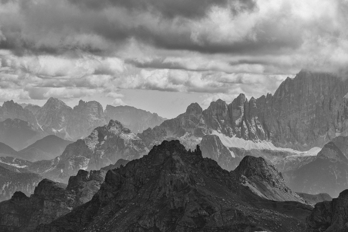 Nikon D3X sample photo. Greyscale photography