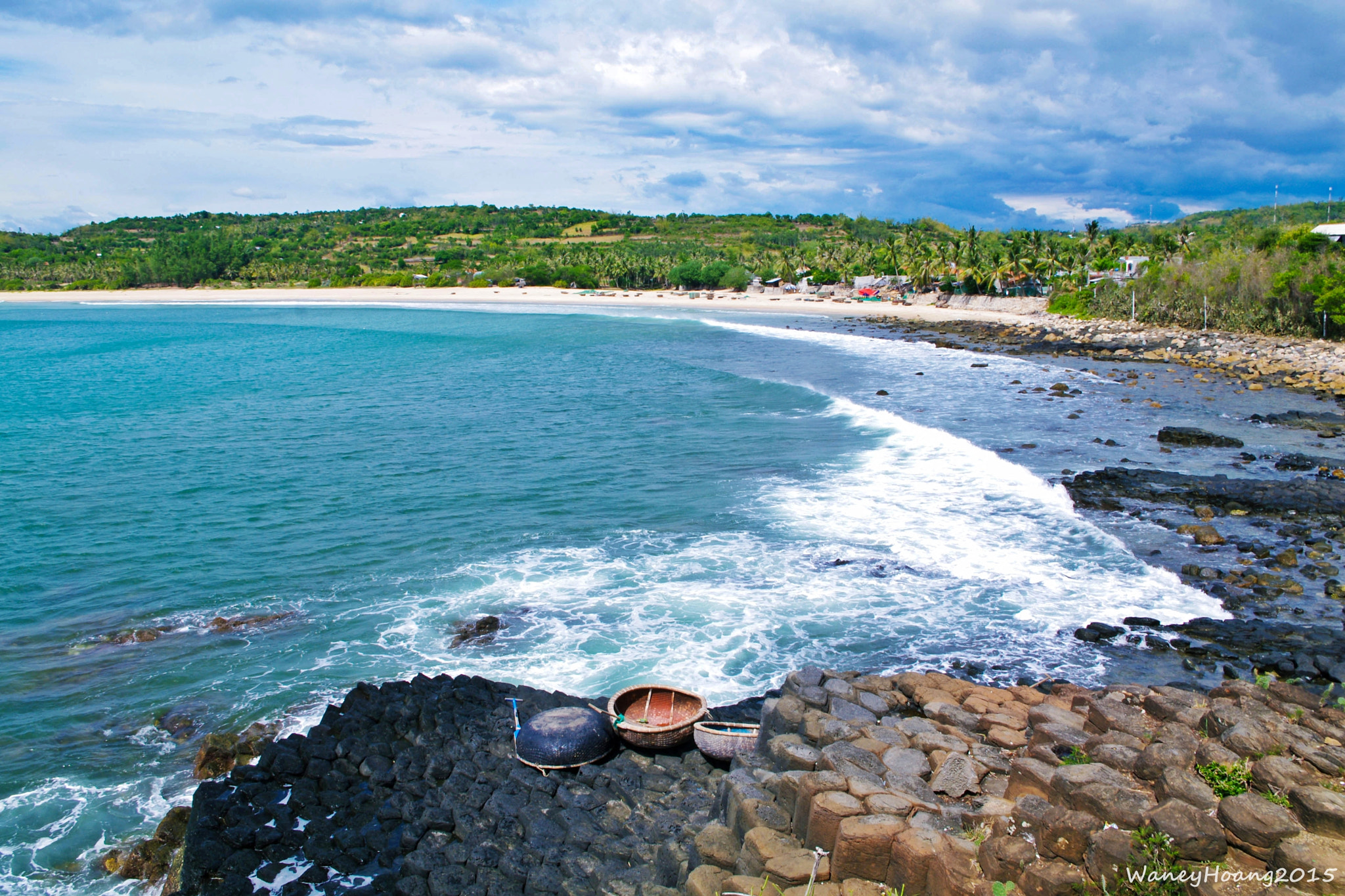 Pentax smc DA 18-55mm F3.5-5.6 ED AL II (IF) sample photo. Rock disc phu yen - viet nam photography