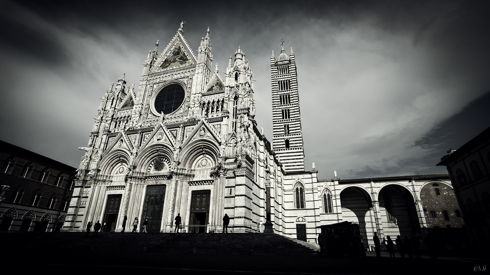 Sony Alpha NEX-3 + Sony E 16mm F2.8 sample photo. Cattedrale di santa maria assunta photography