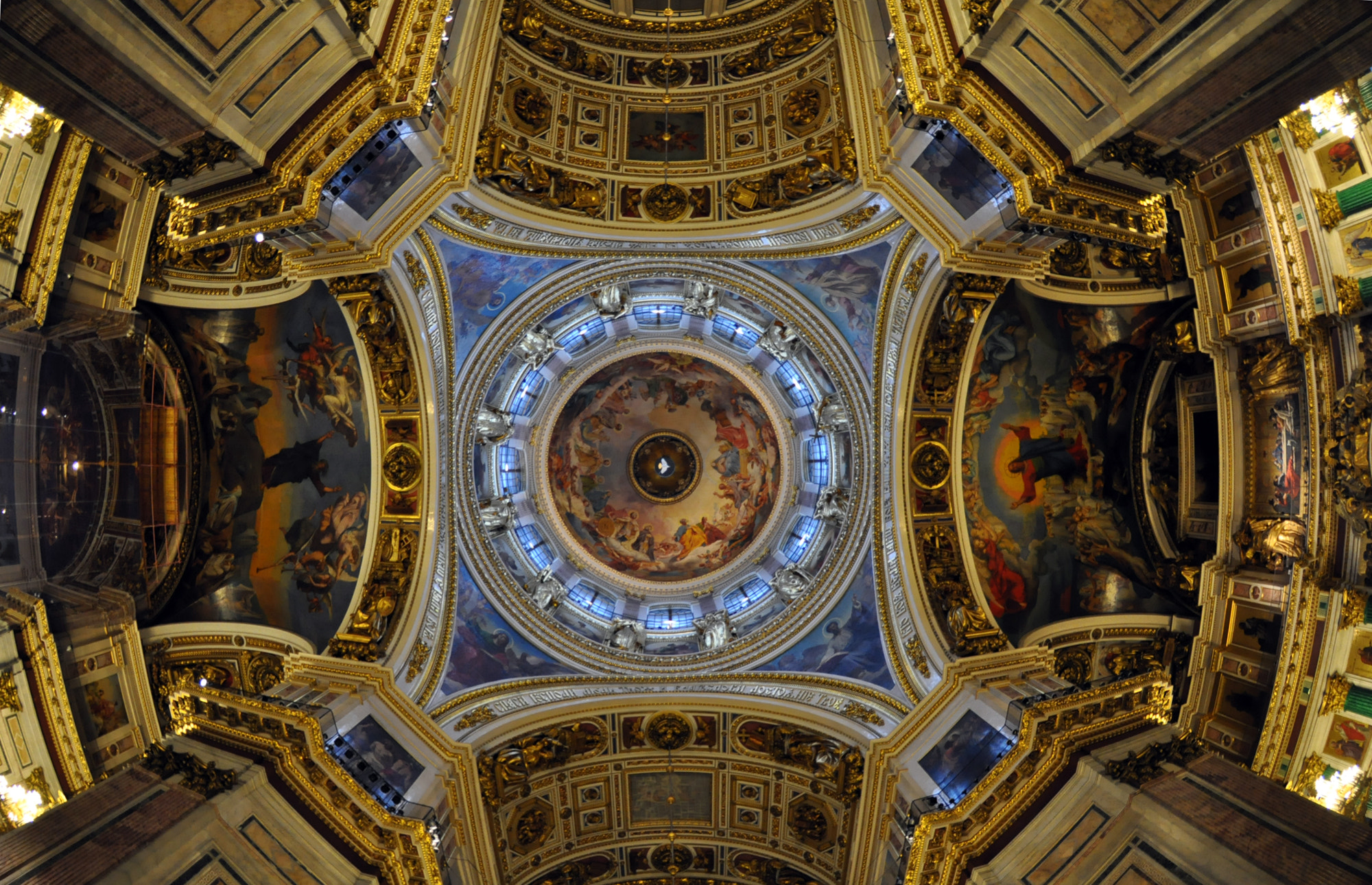 Nikon AF DX Fisheye-Nikkor 10.5mm F2.8G ED sample photo. St isaac’s cathedral photography
