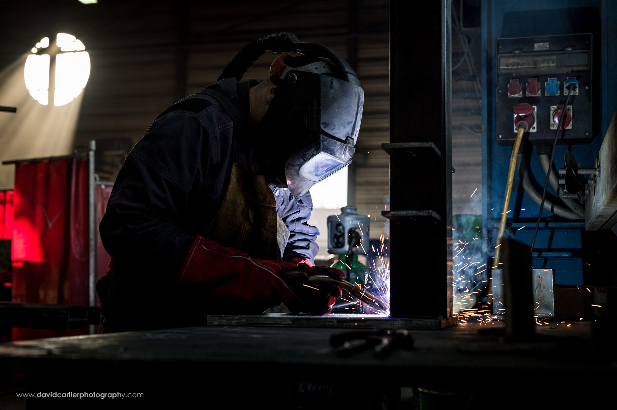 Leica S (TYP 006) + Vario-Elmar 30-90 sample photo. Workers by davidcarlierphotography.com photography