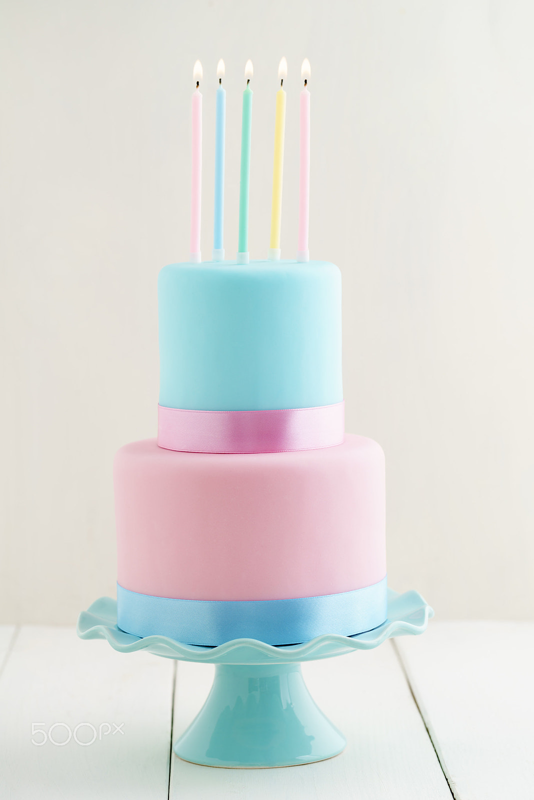 Sony a7R + Canon EF 100mm F2.8L Macro IS USM sample photo. Birthday cake with candles photography