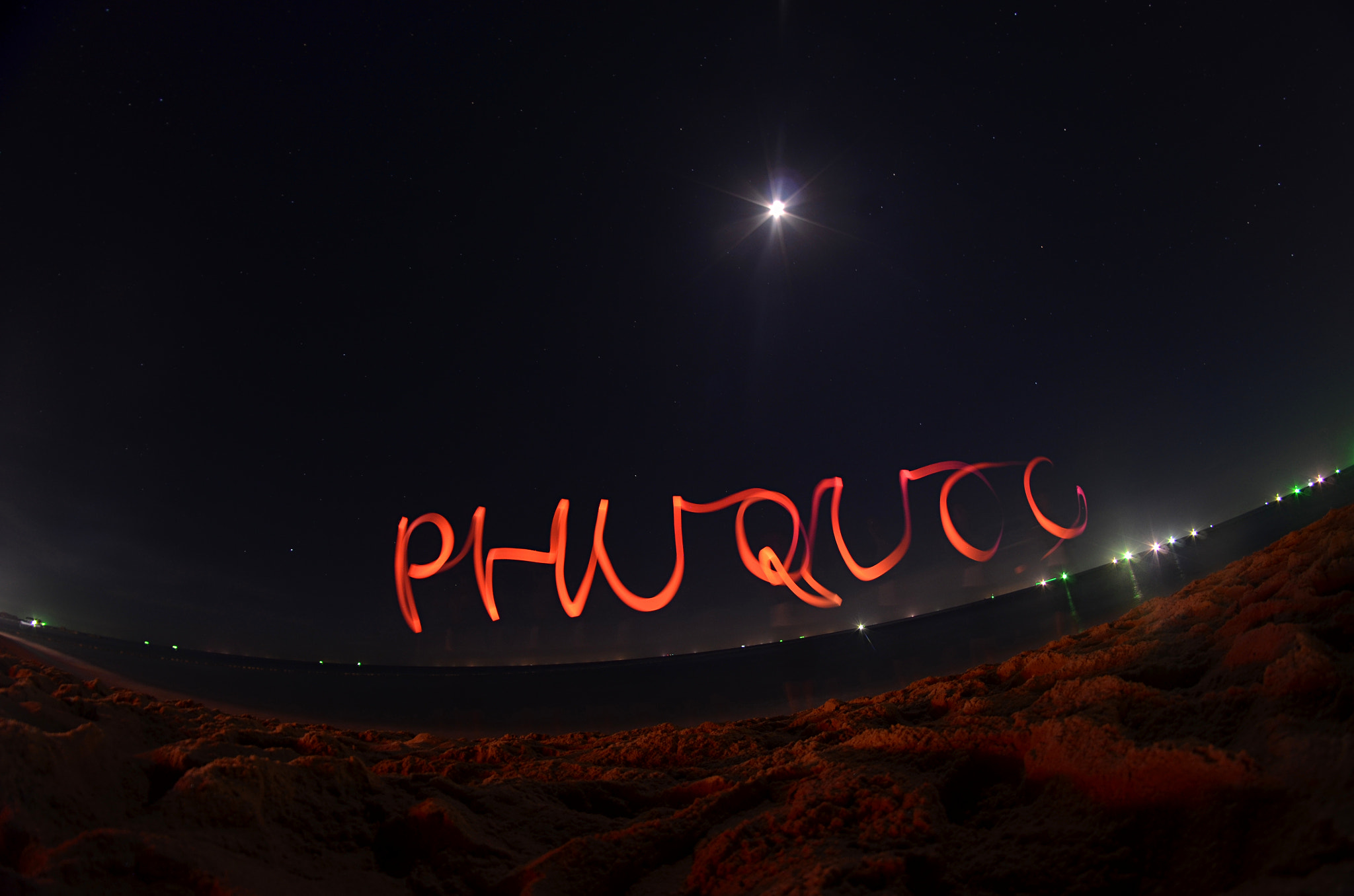 Nikon D5100 + Samyang 8mm F3.5 Aspherical IF MC Fisheye sample photo. Long time exposing on long beach photography