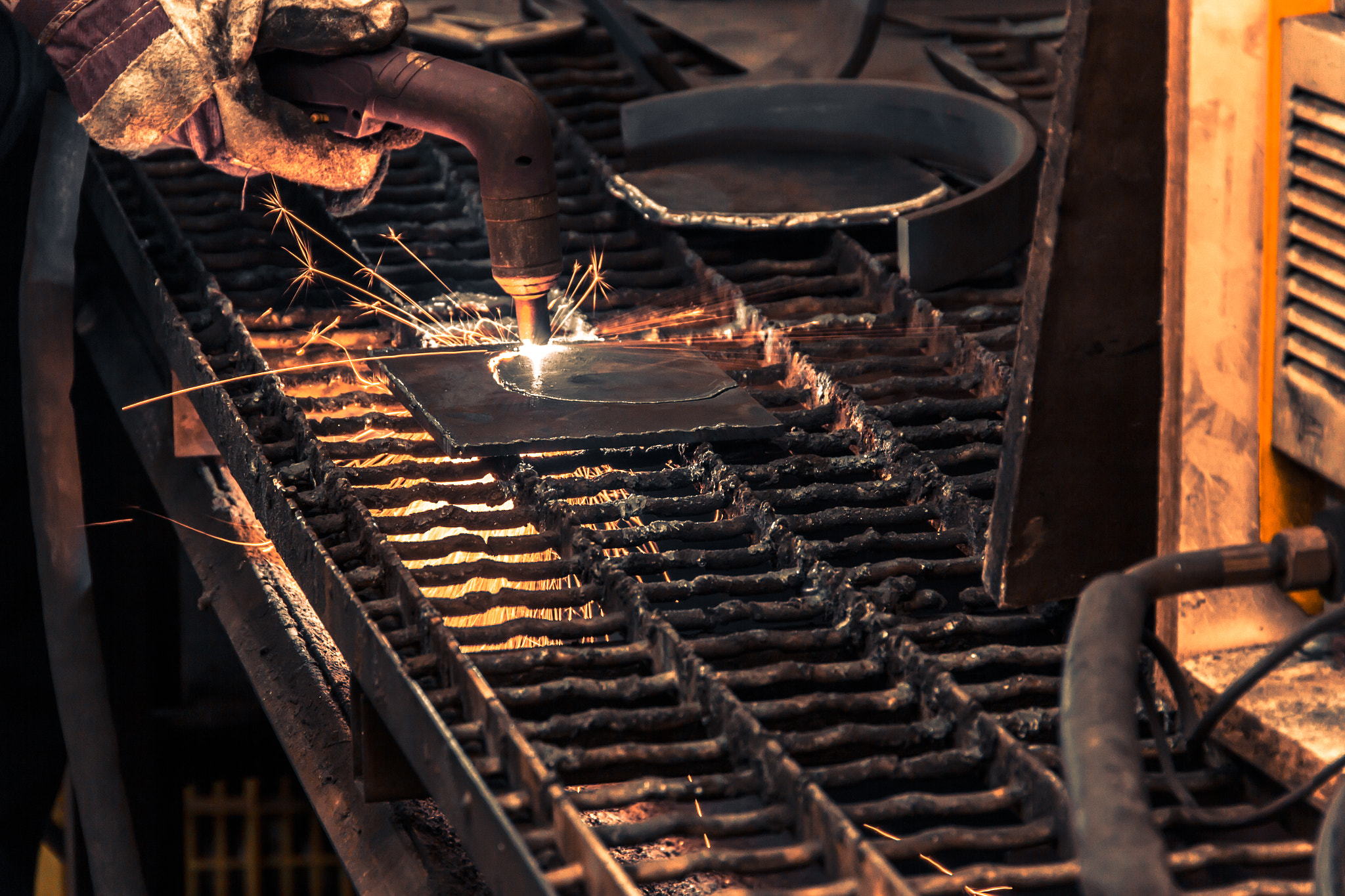 Canon EOS 550D (EOS Rebel T2i / EOS Kiss X4) sample photo. Blacksmith photography