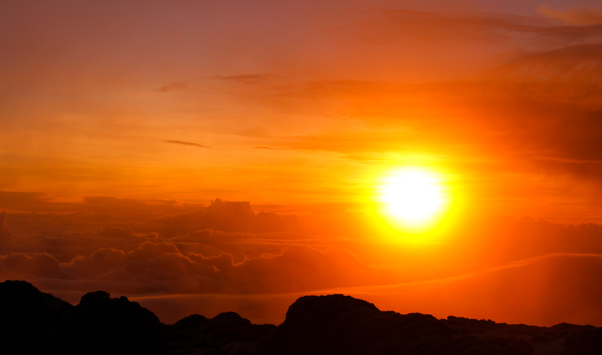 Canon EOS 650D (EOS Rebel T4i / EOS Kiss X6i) sample photo. Sunrise at the top of africa photography