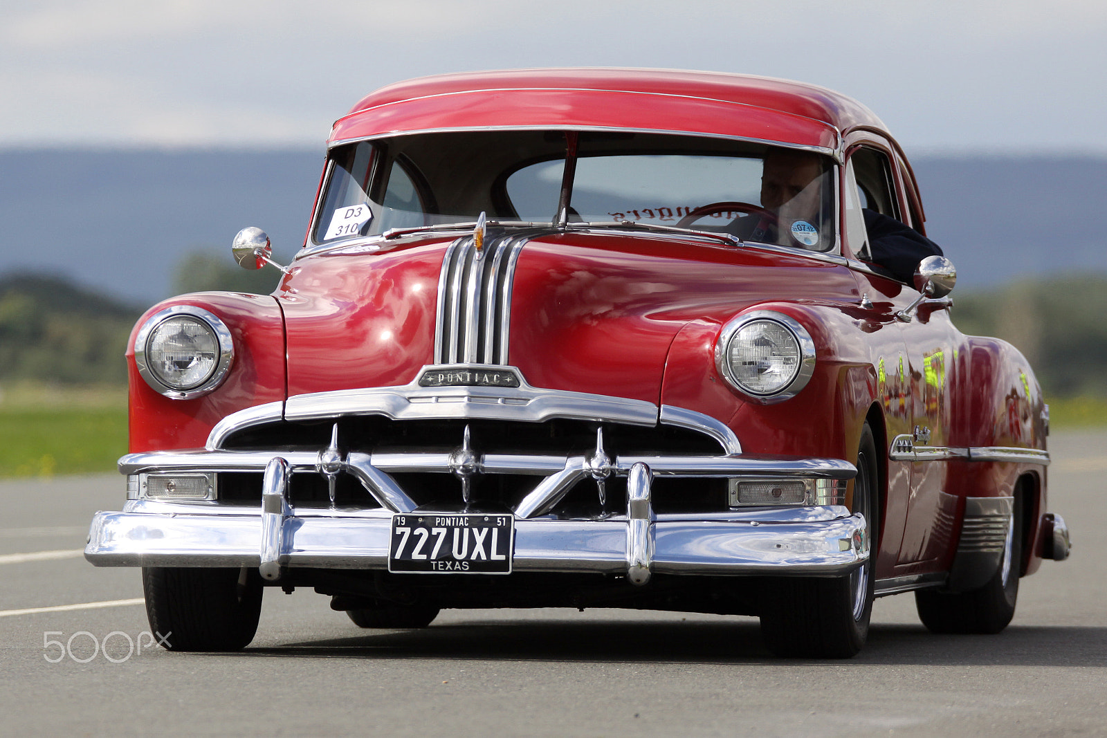 Sigma 120-300mm F2.8 EX DG HSM sample photo. 727uxl - pontiac streamliner photography