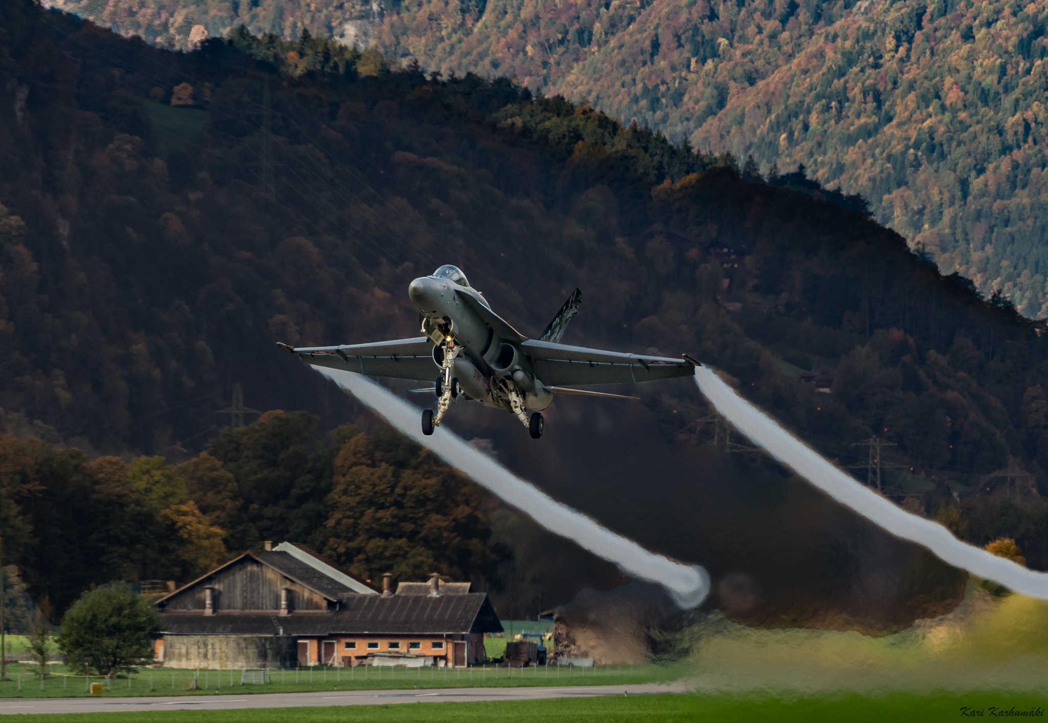 Canon EF 70-200mm F2.8L IS II USM sample photo. F-18 take off photography
