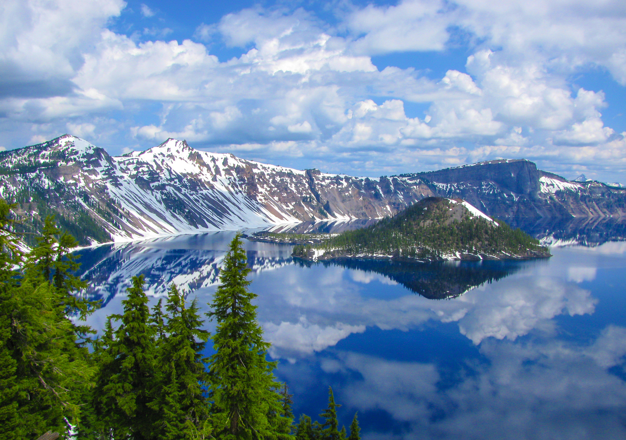 Canon PowerShot SX110 IS sample photo. Crater lake photography