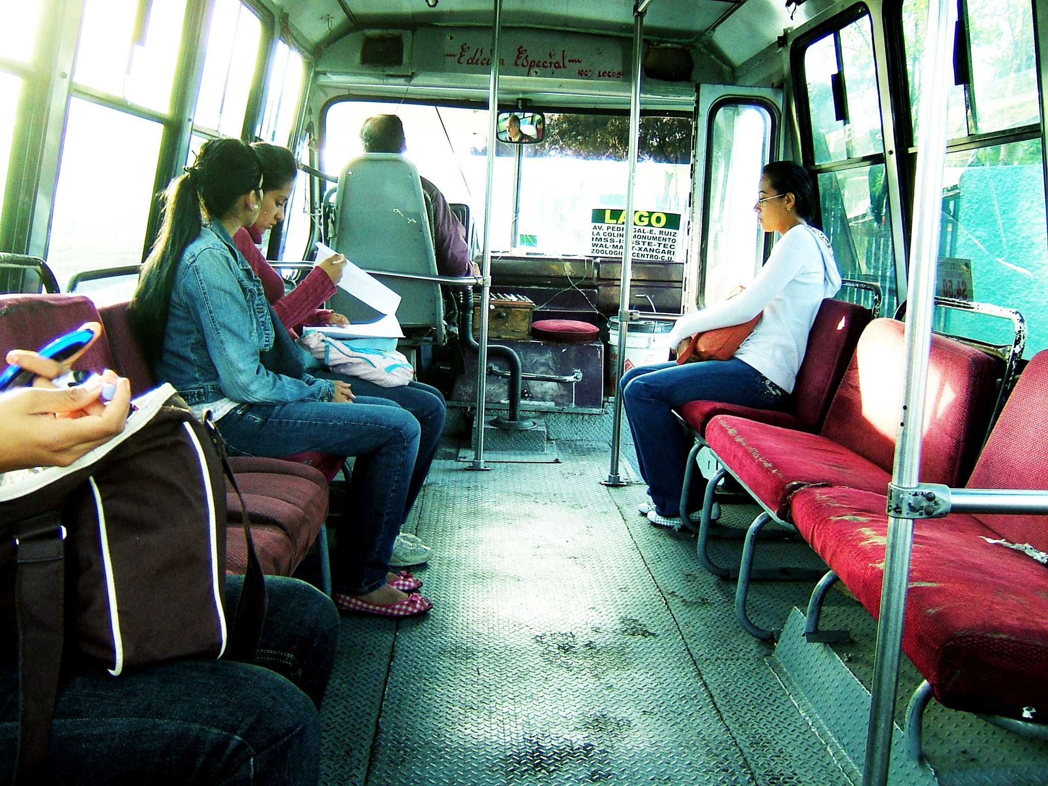 Fujifilm FinePix E550 sample photo. Morelia bus photography