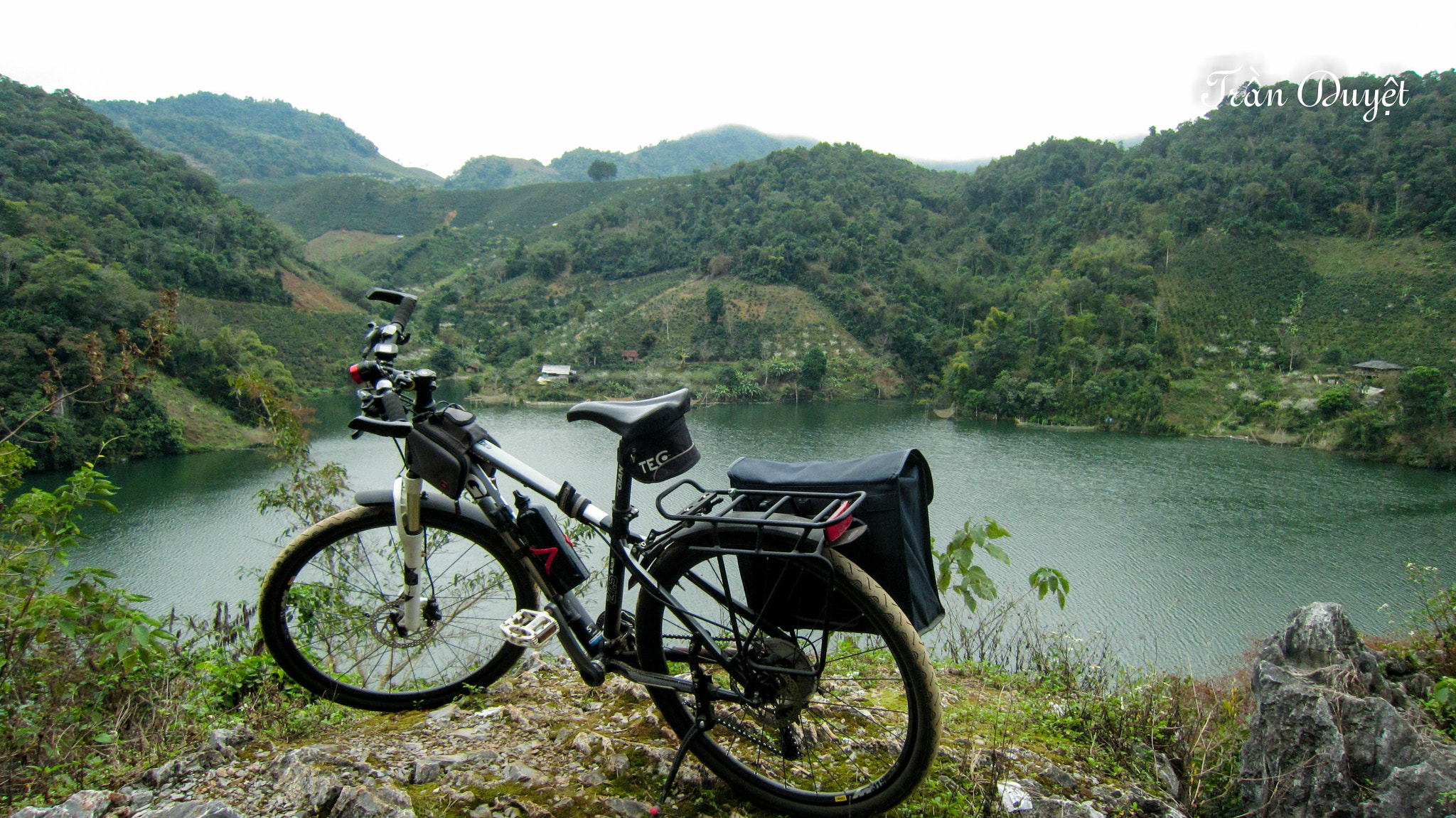 Canon PowerShot ELPH 500 HS (IXUS 310 HS / IXY 31S) sample photo. Lake chieng co son la vietnam photography