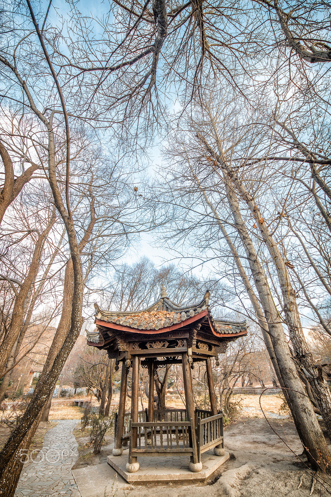 Sigma 8-16mm F4.5-5.6 DC HSM sample photo. The gazebo photography
