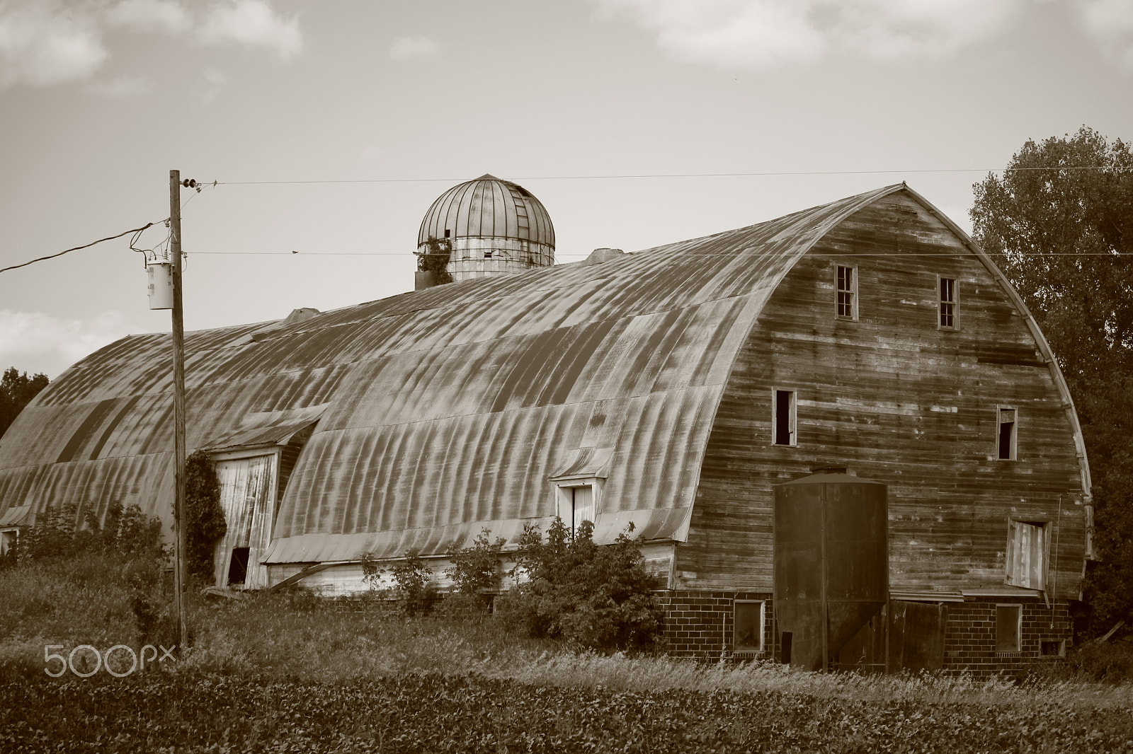 Canon EOS 50D + Canon EF-S 55-250mm F4-5.6 IS STM sample photo. Old barn photography