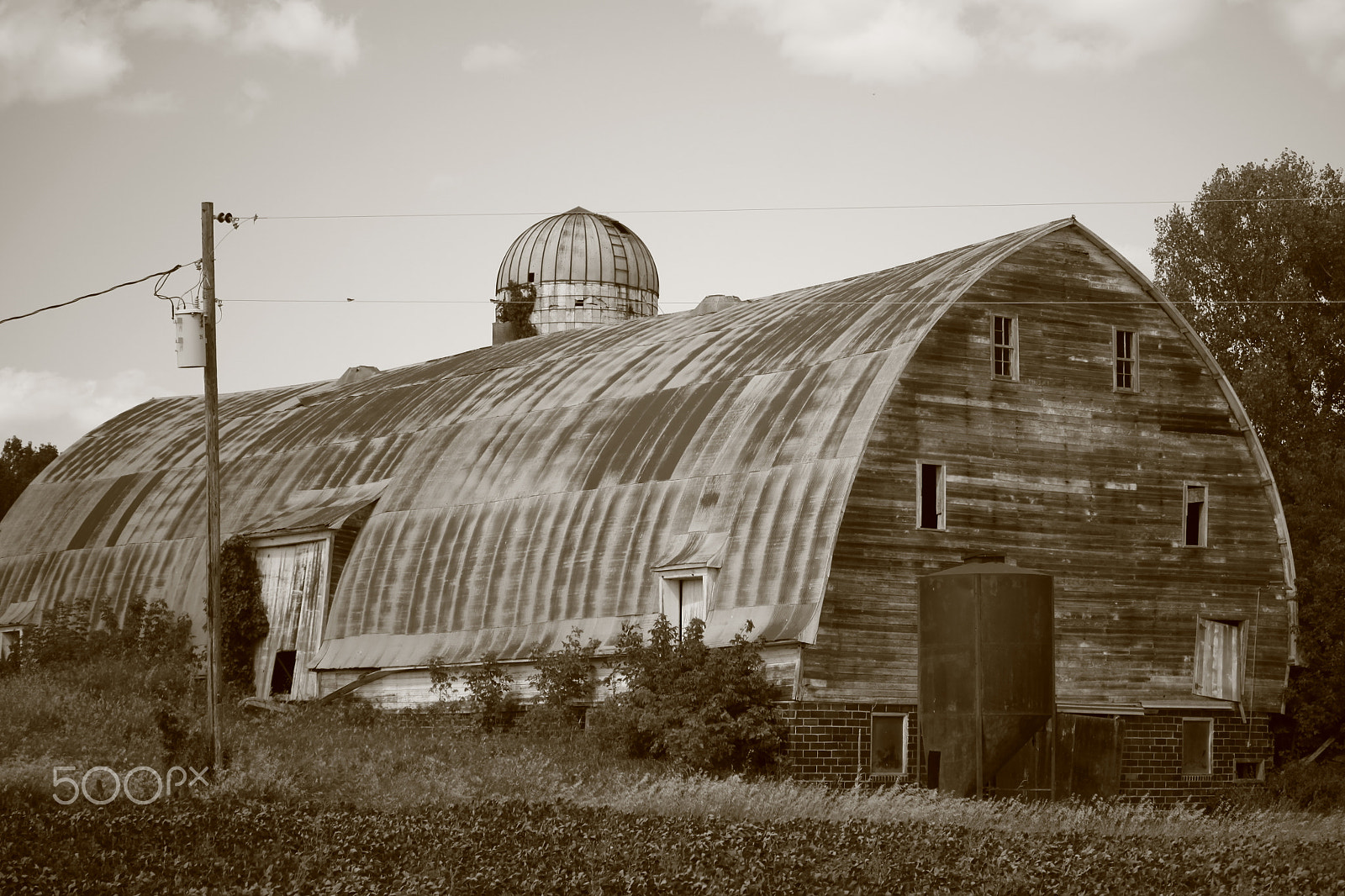 Canon EF-S 55-250mm F4-5.6 IS STM sample photo. Old barn photography