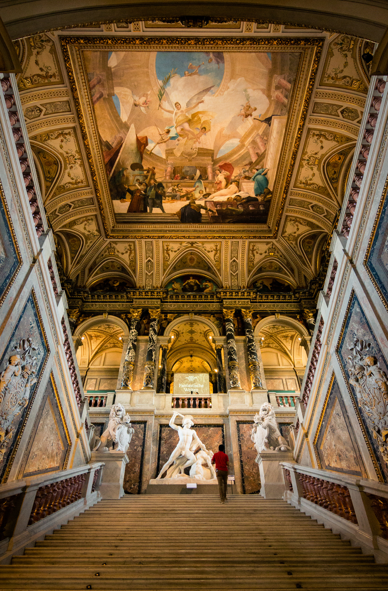 Canon EOS 70D + Tokina AT-X 12-28mm F4 Pro DX sample photo. Hall of history photography