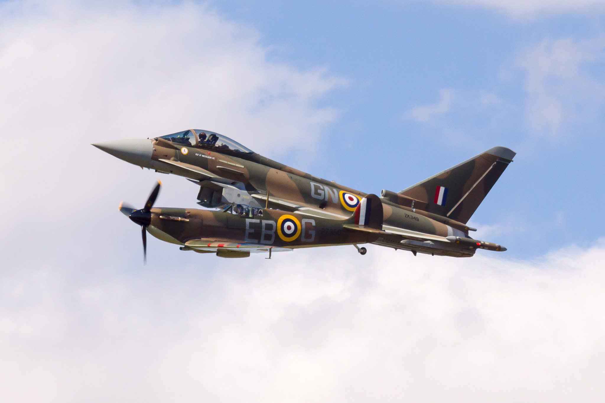 Sony 70-300mm F4.5-5.6 G SSM sample photo. Spitfire and typhoon photography