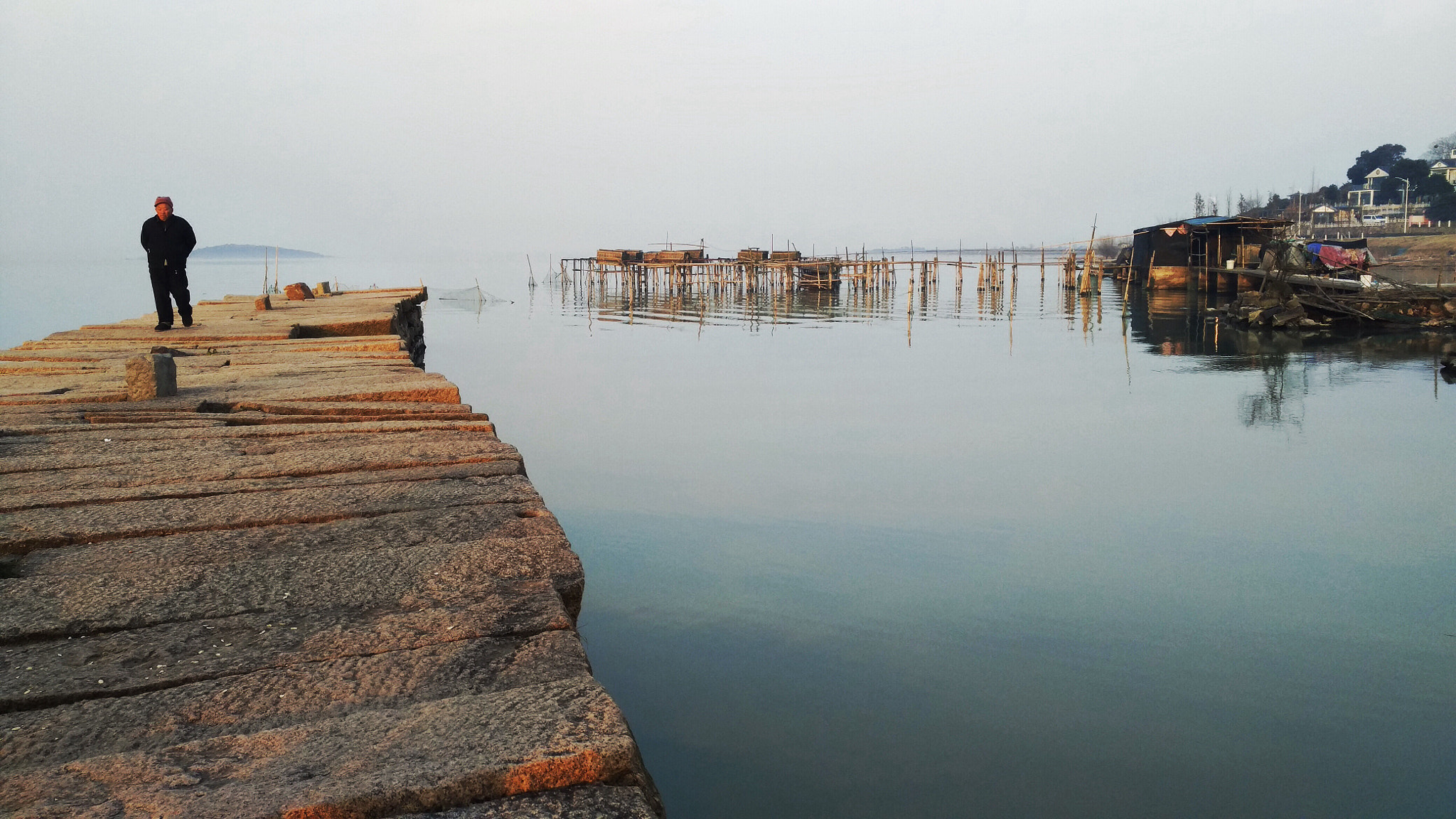 Xiaomi MI NOTE Pro sample photo. Walk on waterside photography