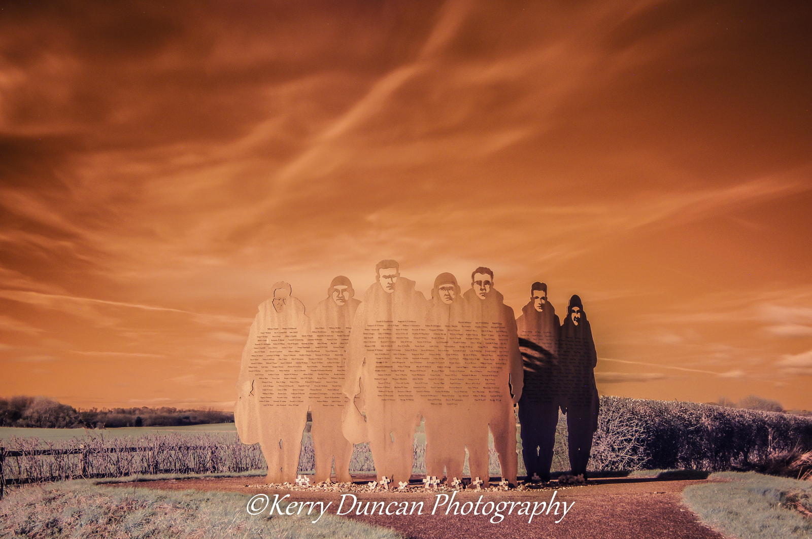 Sony Alpha DSLR-A580 + Sony DT 30mm F2.8 Macro SAM sample photo. Monument to heroes photography