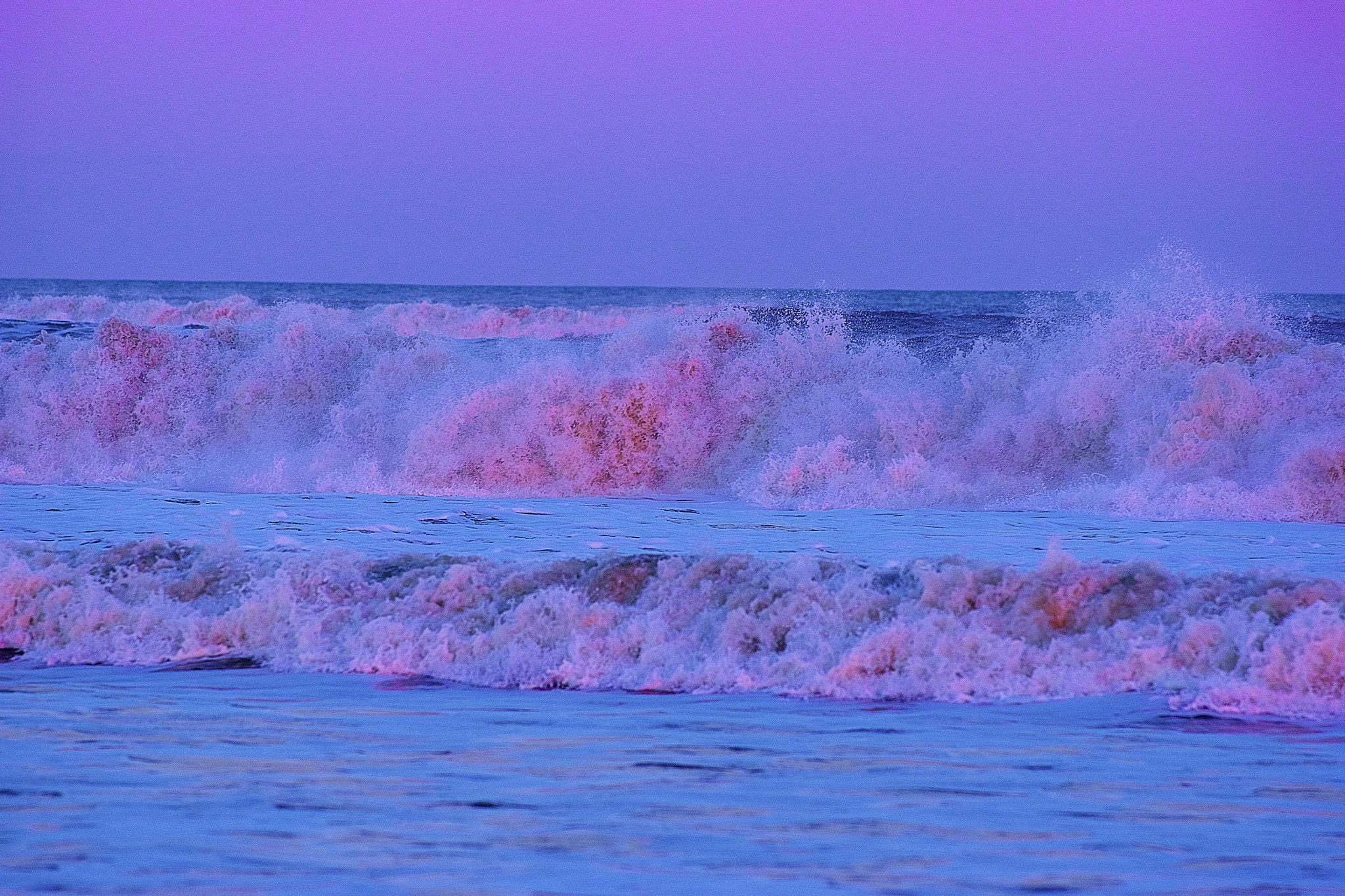 Sony SLT-A77 + 70-200mm F2.8 G SSM sample photo. Big wave sunset photography