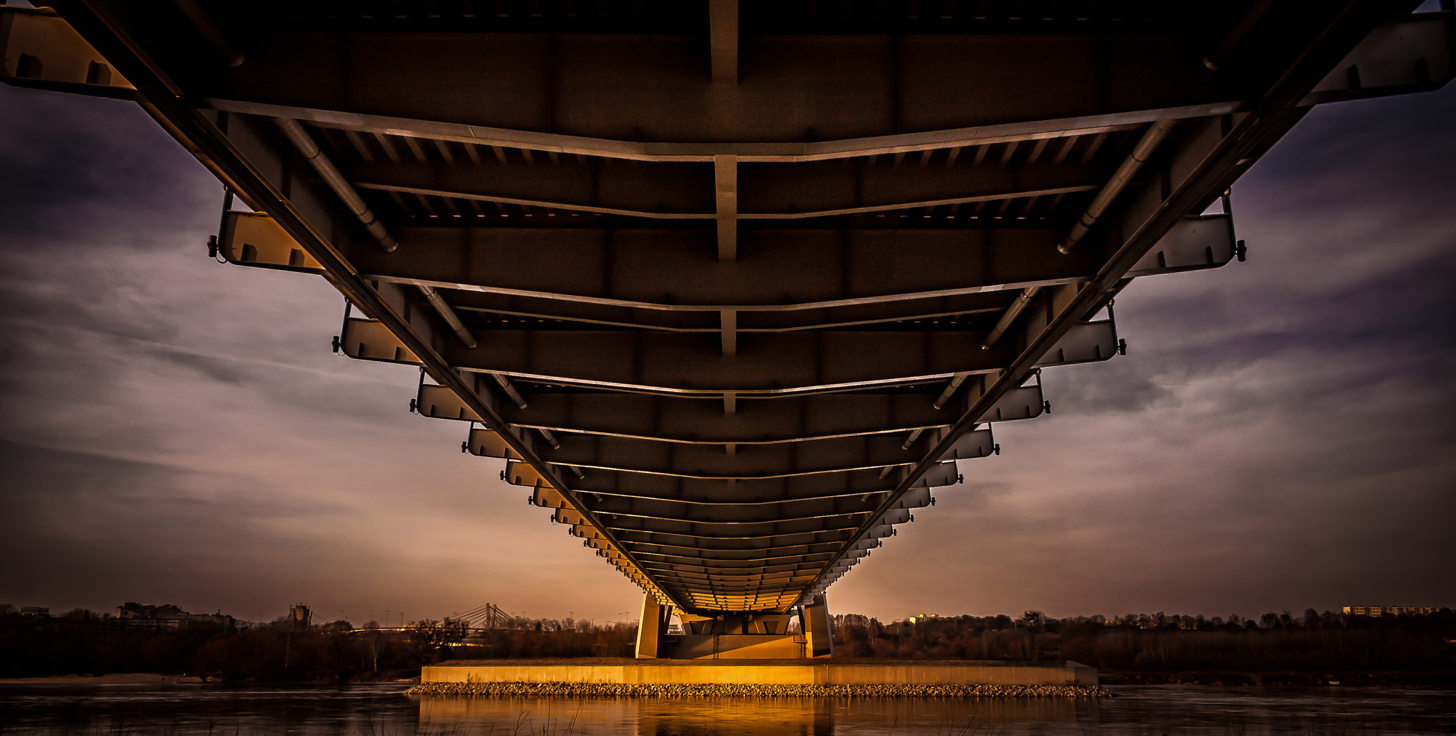 Canon EF-S 18-55mm F3.5-5.6 sample photo. Under the bridge photography
