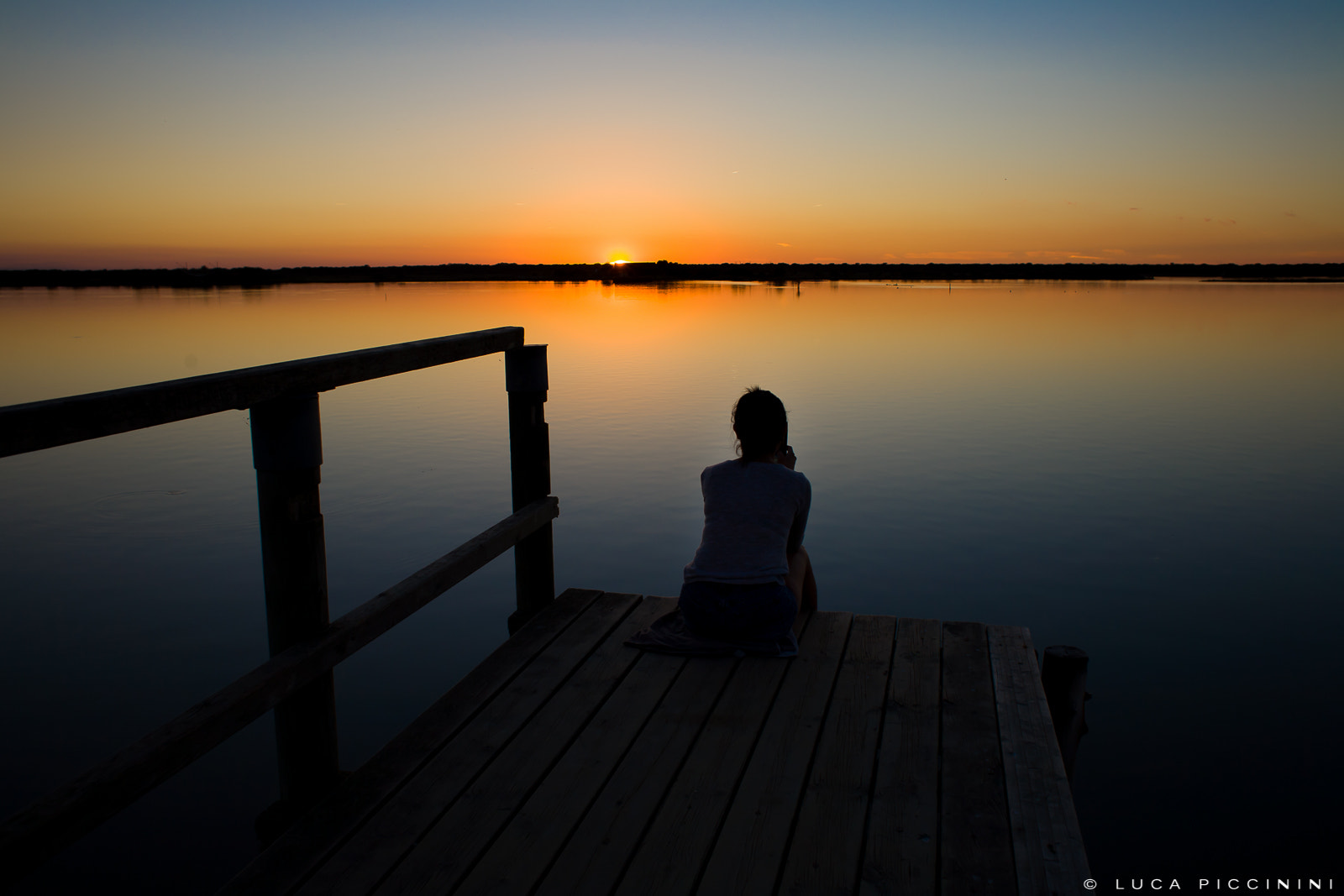 Canon EOS 5D + Canon EF 28mm F1.8 USM sample photo. Darkness to light photography