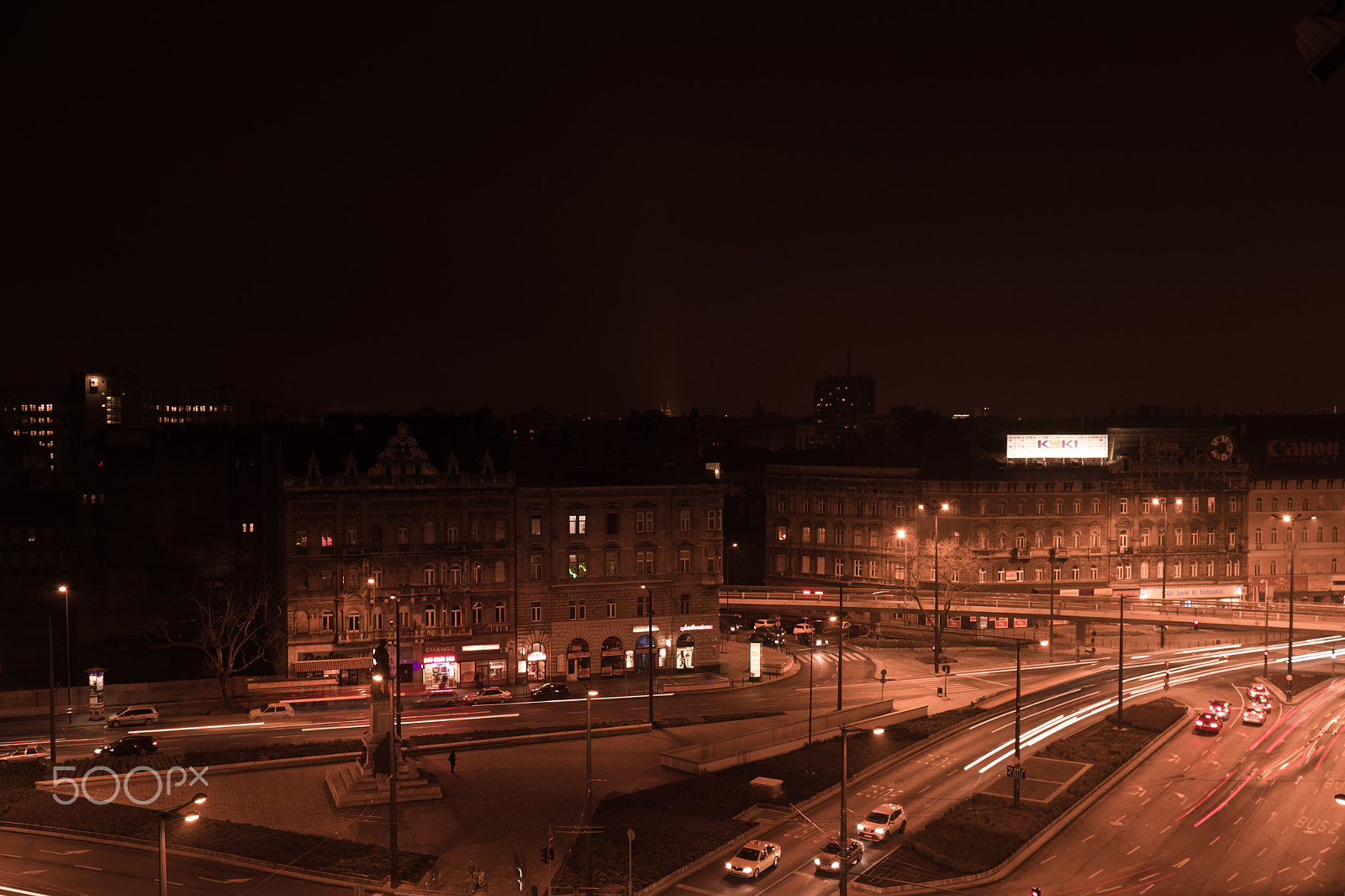 LUMIX G VARIO 14-42/F3.5-5.6 II sample photo. A night above photography