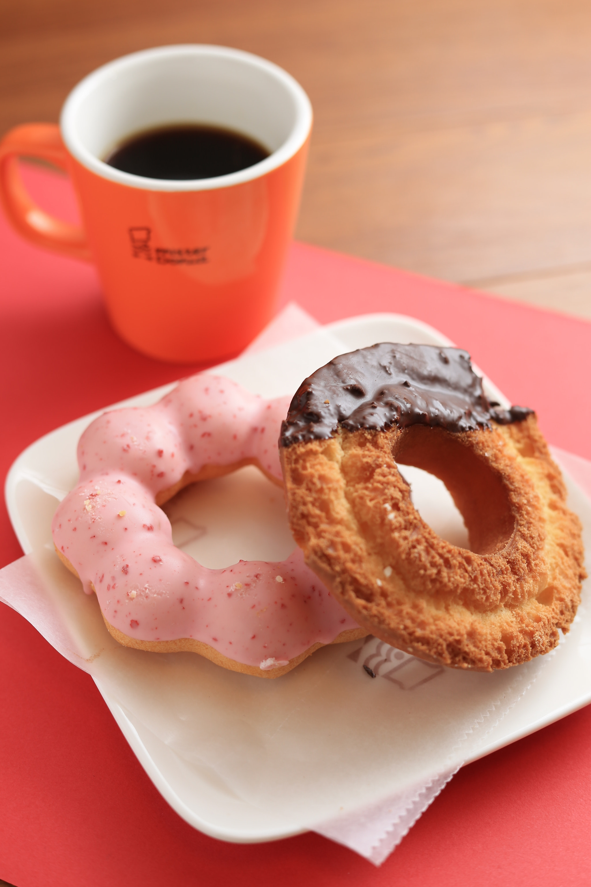 Canon EOS-1D X + Canon EF 50mm F1.8 STM sample photo. Donuts photography
