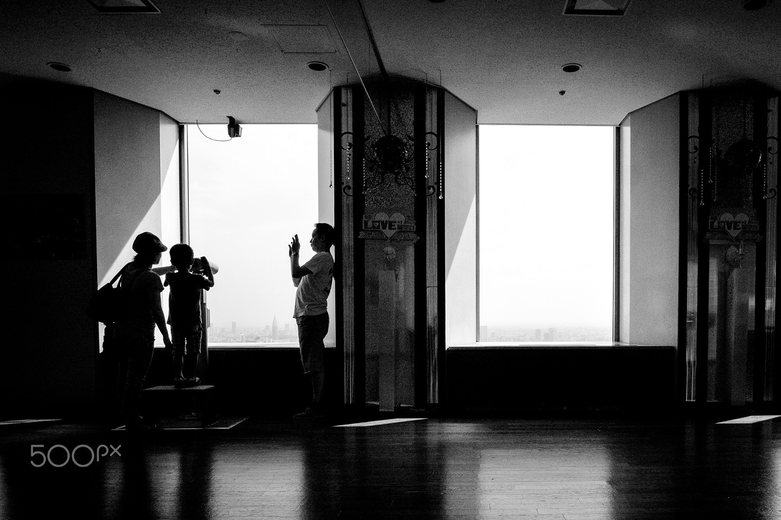 ZEISS Touit 12mm F2.8 sample photo. Family shot photography