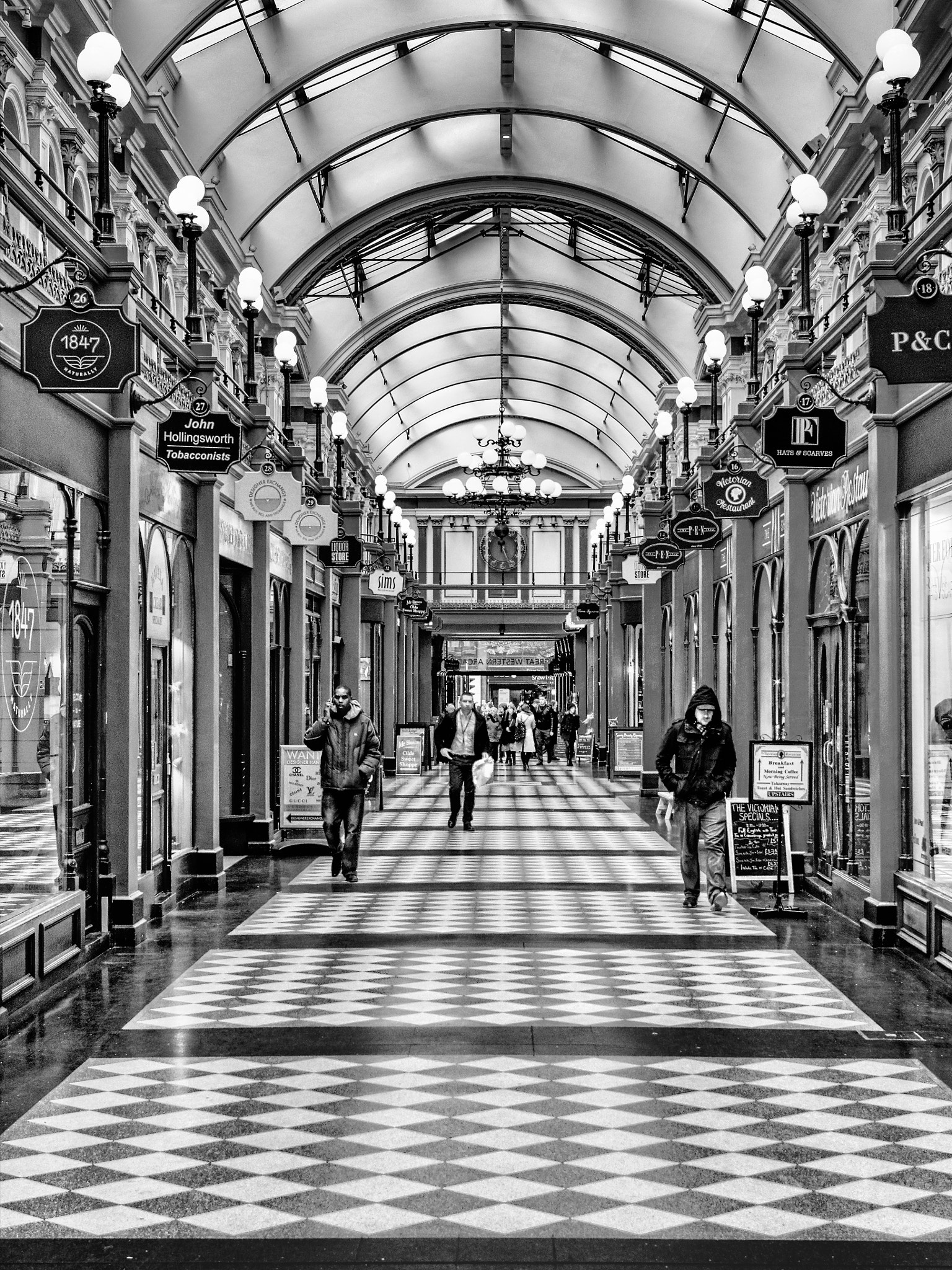 Pentax K-5 IIs sample photo. Proper shopping photography