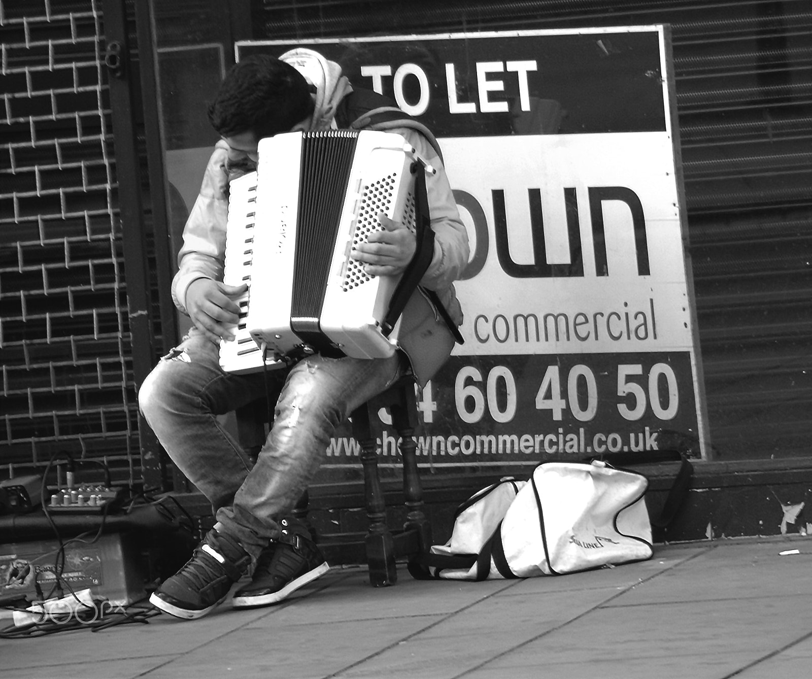 Nikon D70s sample photo. Done busking photography