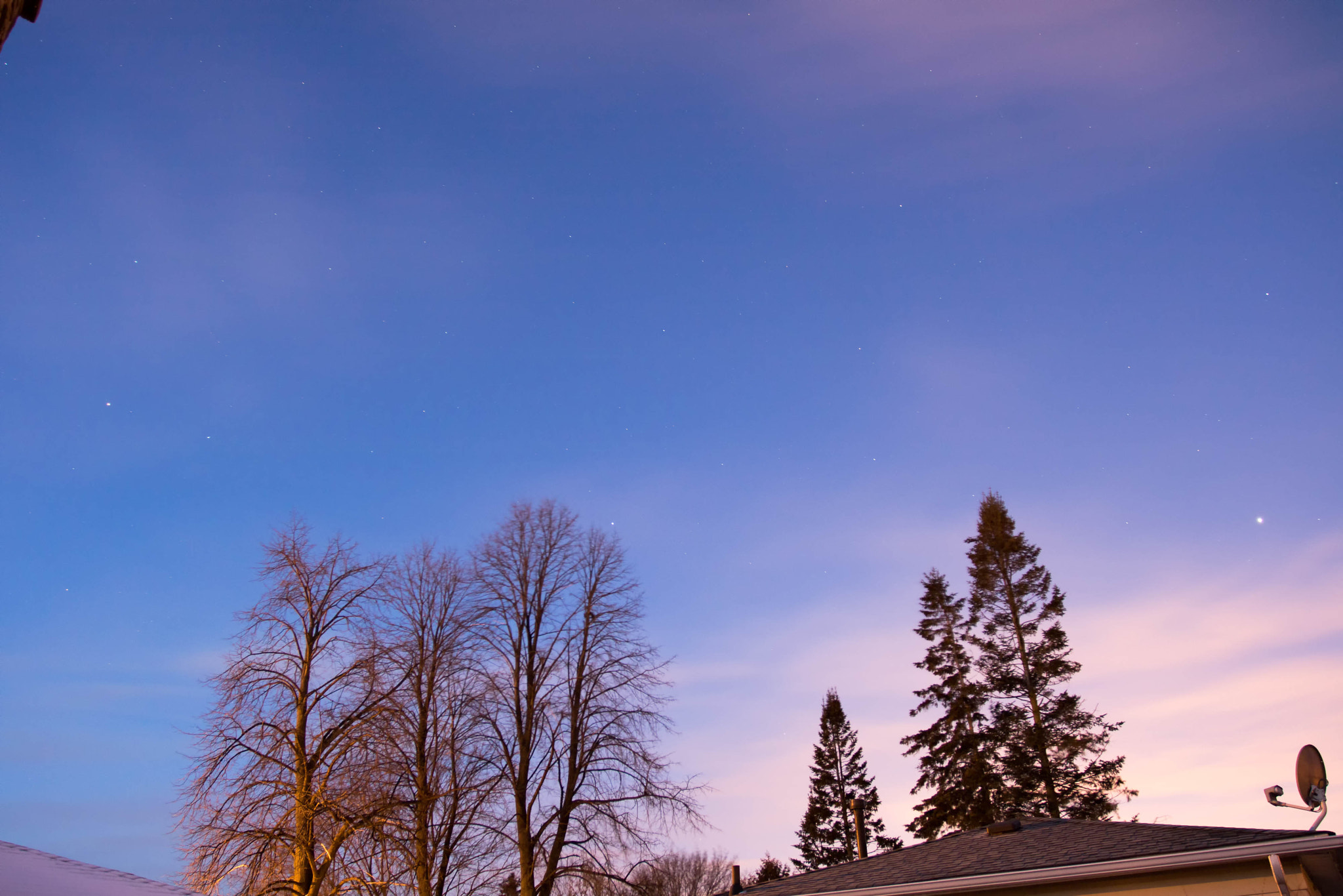 Canon EOS 750D (EOS Rebel T6i / EOS Kiss X8i) + Canon EF 17-40mm F4L USM sample photo. Planets just before sunrise photography