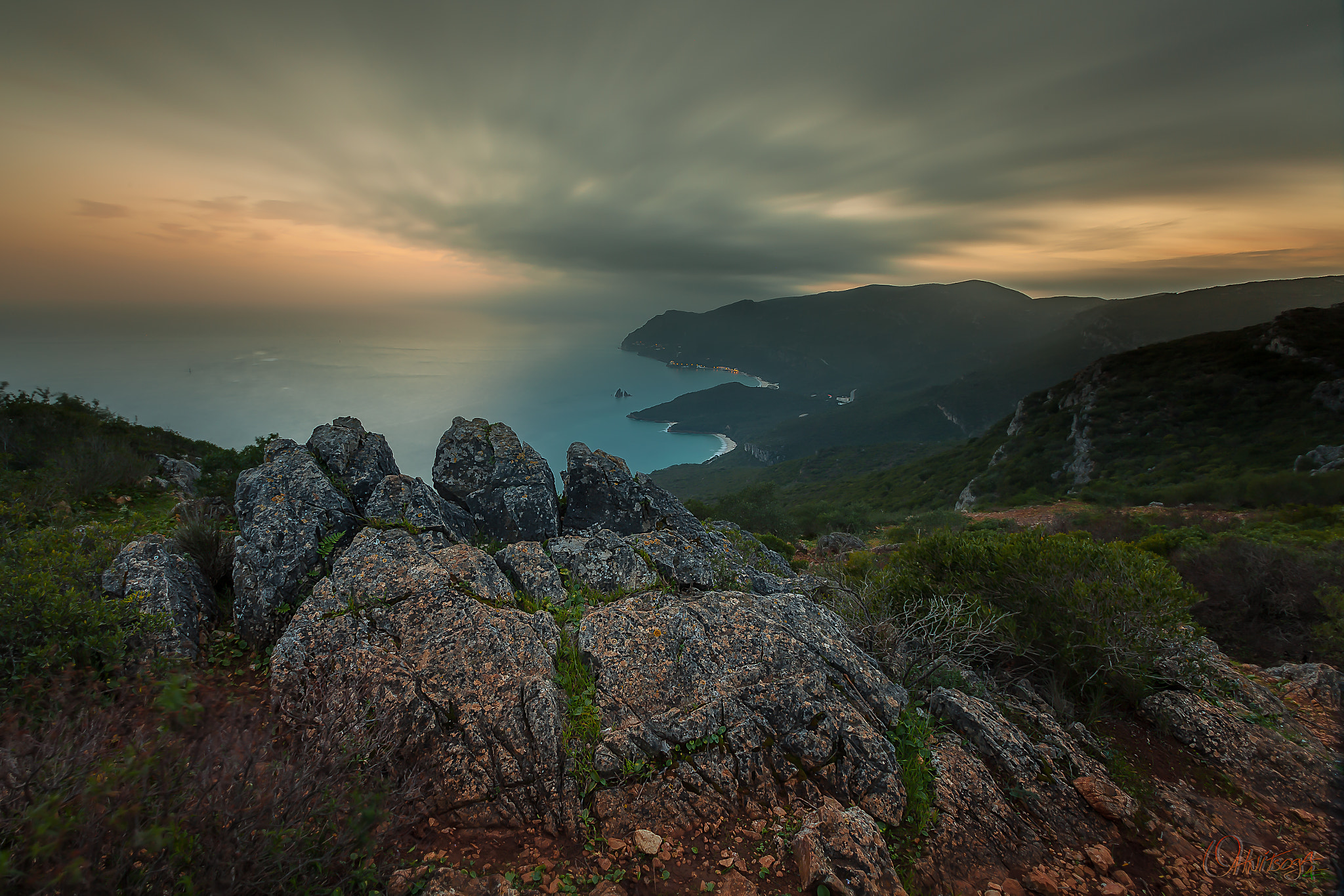 Sigma 10-20mm F3.5 EX DC HSM sample photo. Arrábida block photography