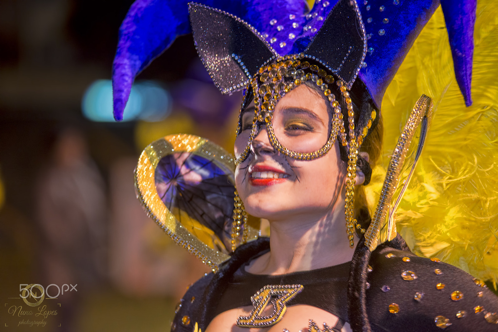 Sigma 70-200mm F2.8 EX DG OS HSM sample photo. Sensuality at carnival photography