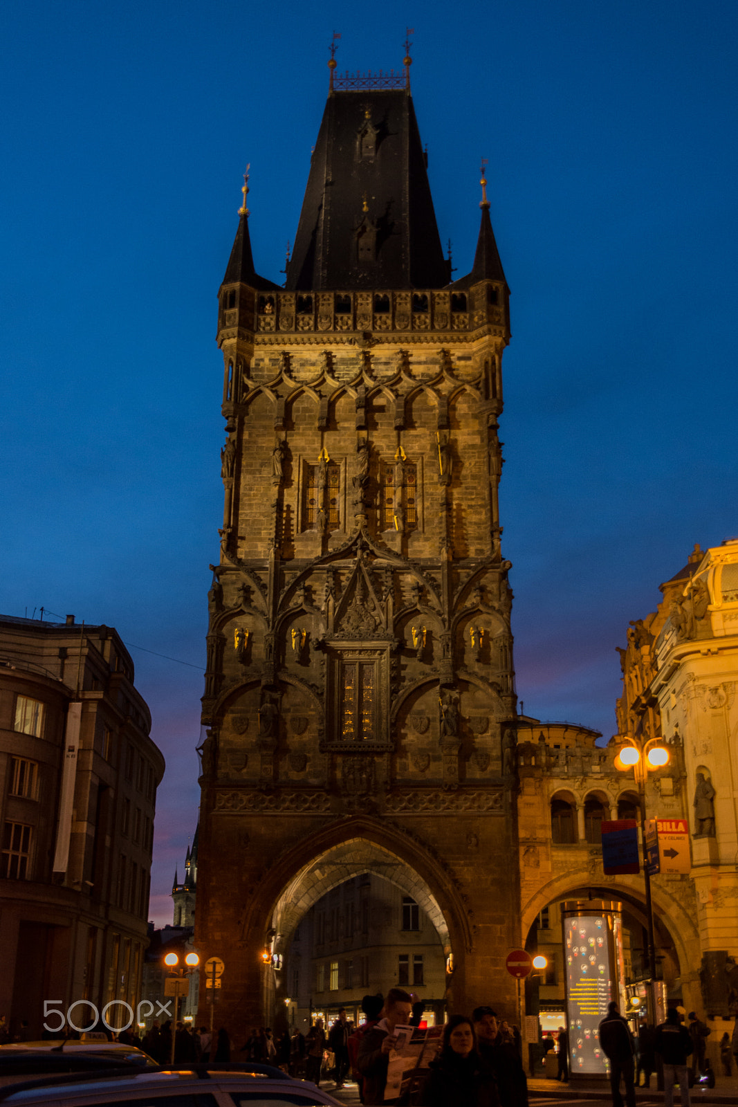 Nikon D5200 + Sigma 18-200mm F3.5-6.3 DC sample photo. Prager pulverturm / powder tower prague photography