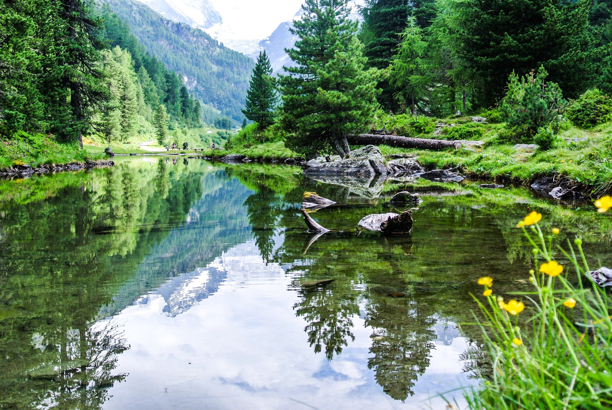 Nikon 1 J2 sample photo. Magic lake photography