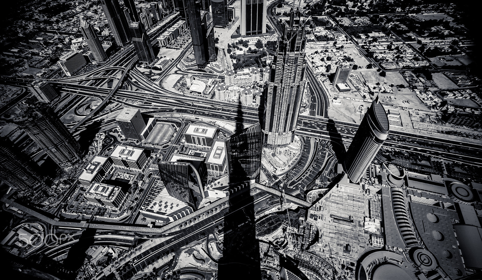 Sony a7 + Minolta AF 17-35mm F2.8-4 (D) sample photo. Over shadowing dubai 1 photography