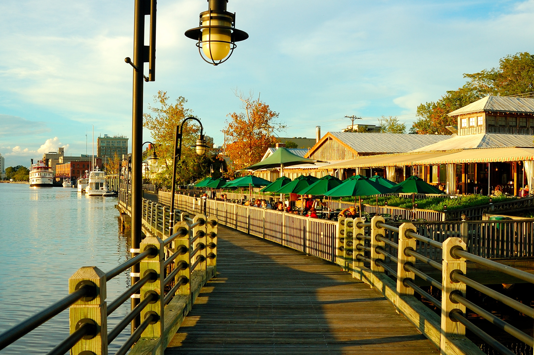 AF Zoom-Nikkor 28-80mm f/3.3-5.6G sample photo. Walkway along the waterfront in wilmington, nc photography