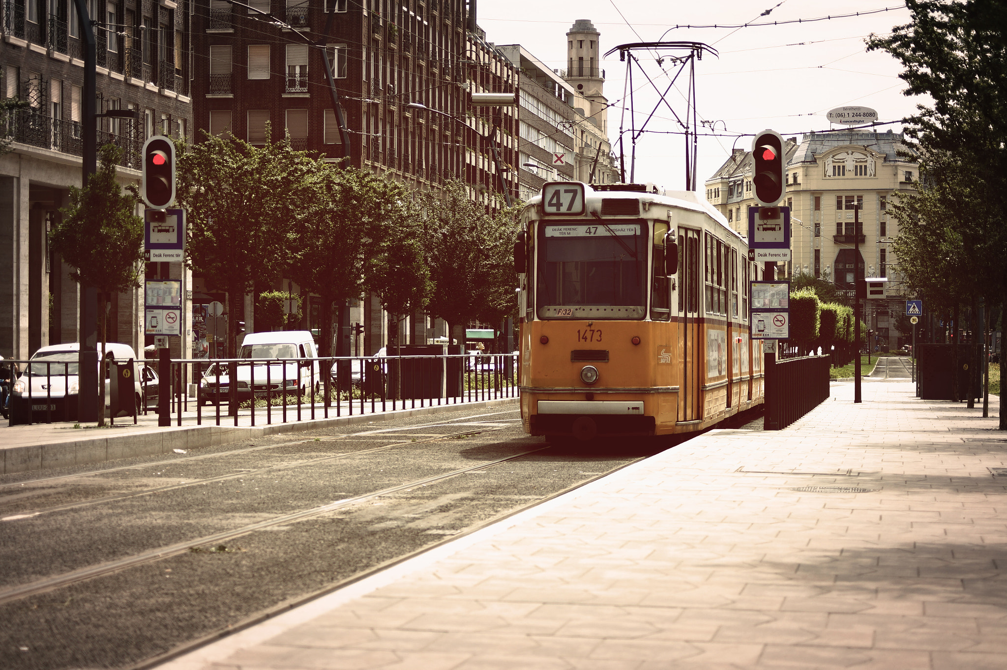 Sony SLT-A58 + Sony DT 55-200mm F4-5.6 SAM sample photo. Tram photography