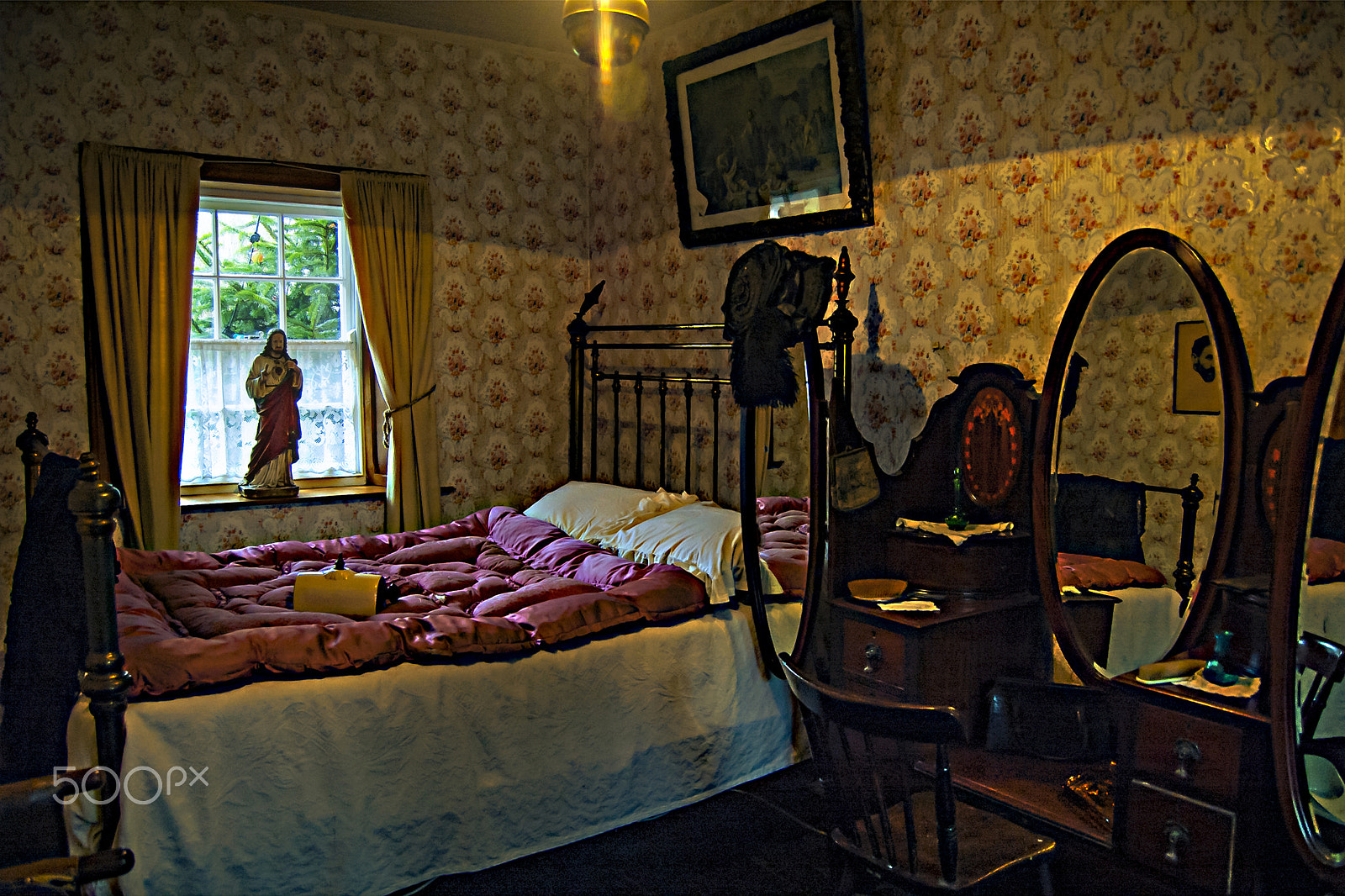 Nikon D70 sample photo. Cottage bedroom photography