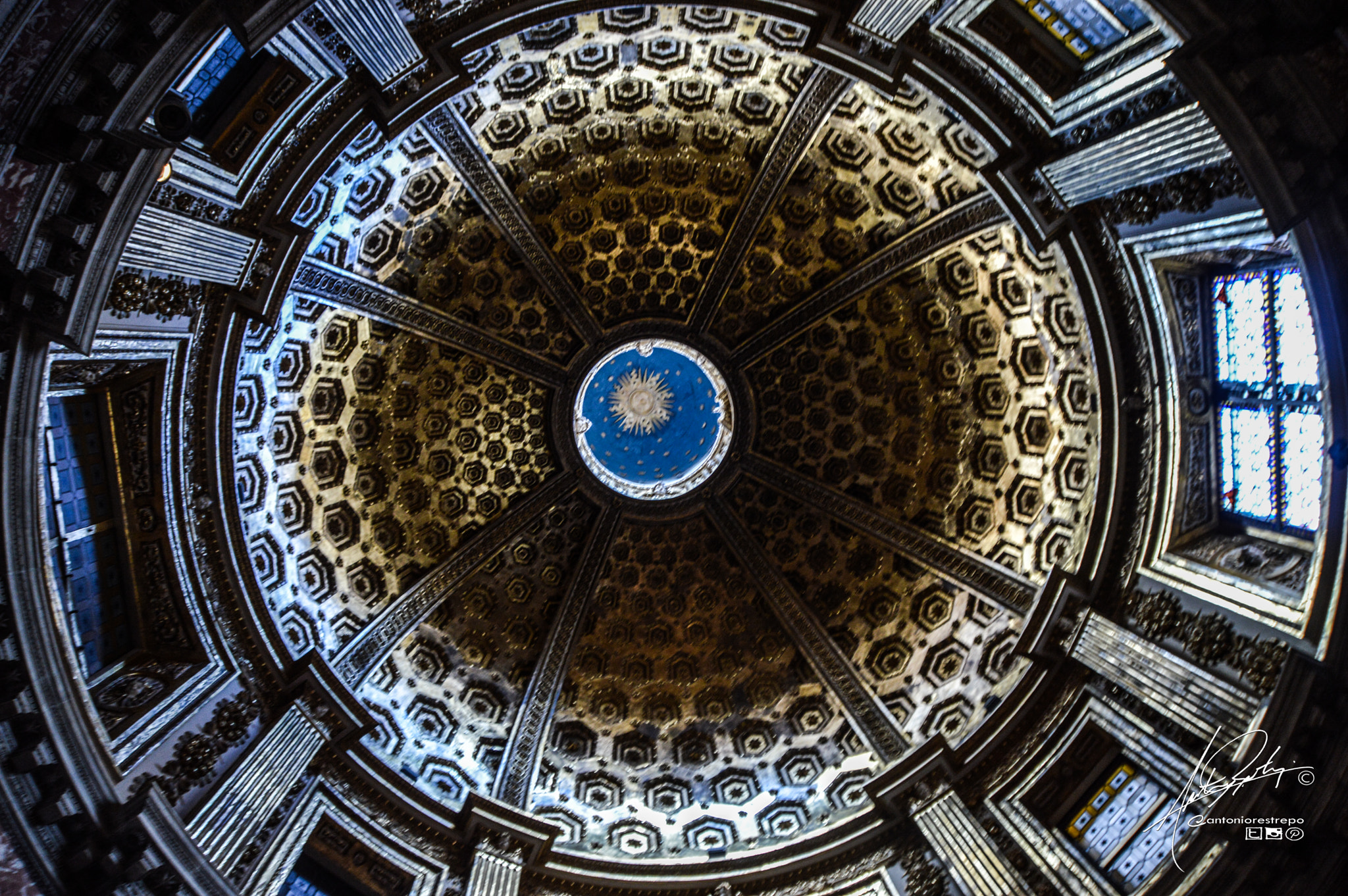 Sigma 18-250mm F3.5-6.3 DC OS HSM sample photo. La catedral de siena photography