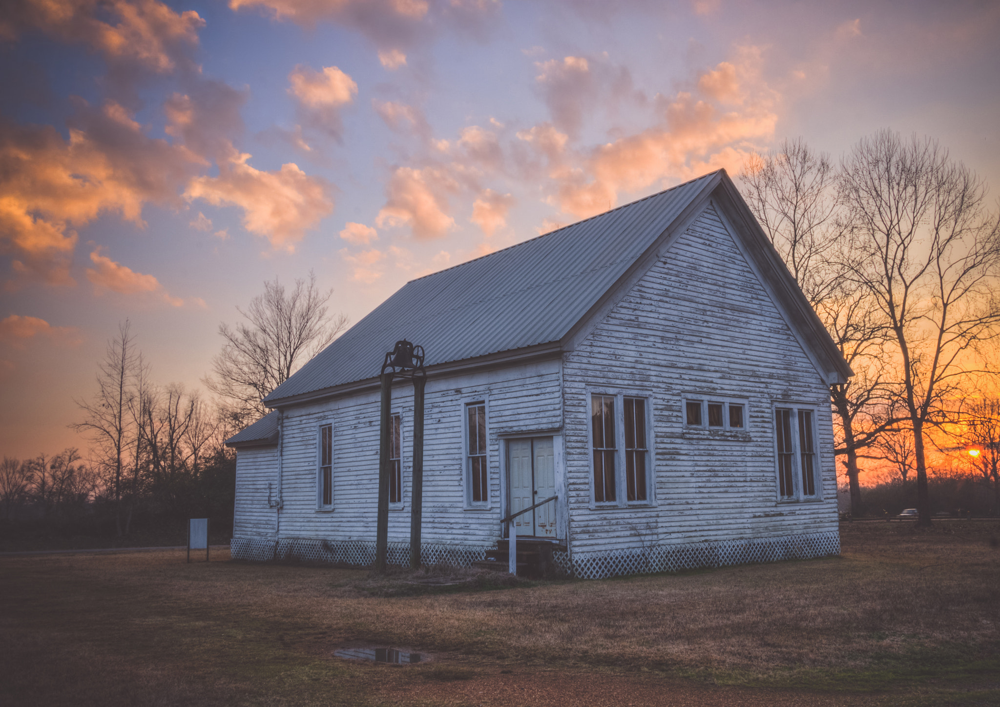 Sony Alpha NEX-3N + Sigma 19mm F2.8 EX DN sample photo. Church at sunset photography