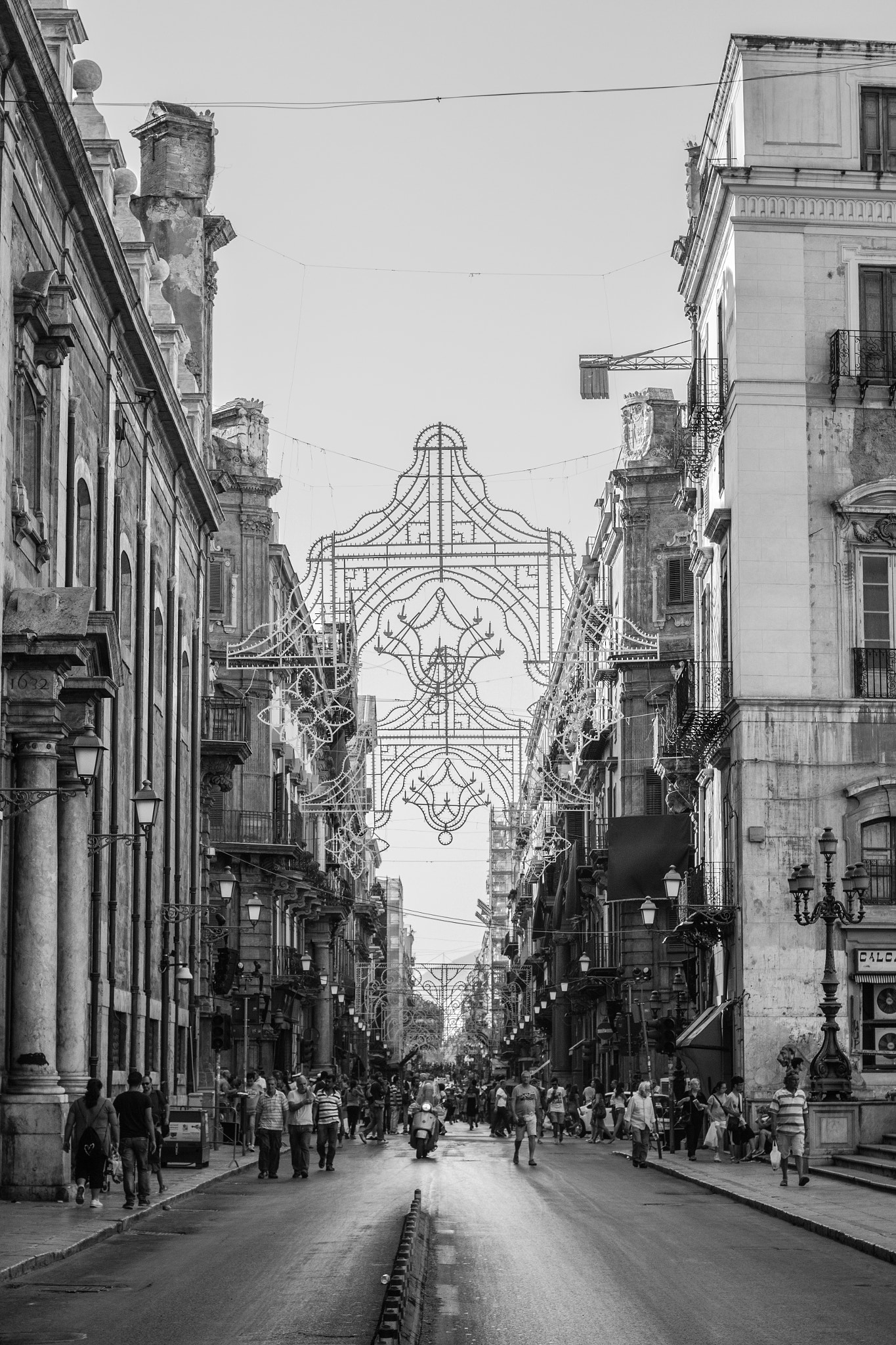Canon EOS M + Canon EF 50mm F1.8 II sample photo. Palermo photography