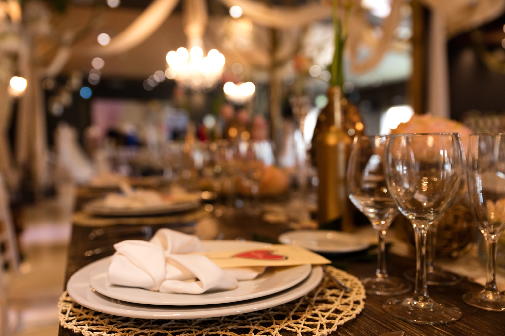 Canon EOS 5DS + Sigma 24-70mm F2.8 EX DG Macro sample photo. Love dinner photography